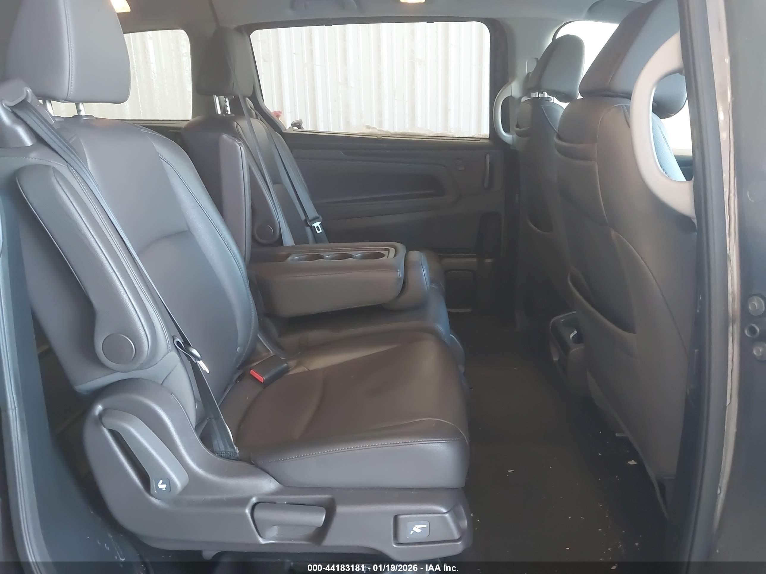 HONDA ODYSSEY image 8
