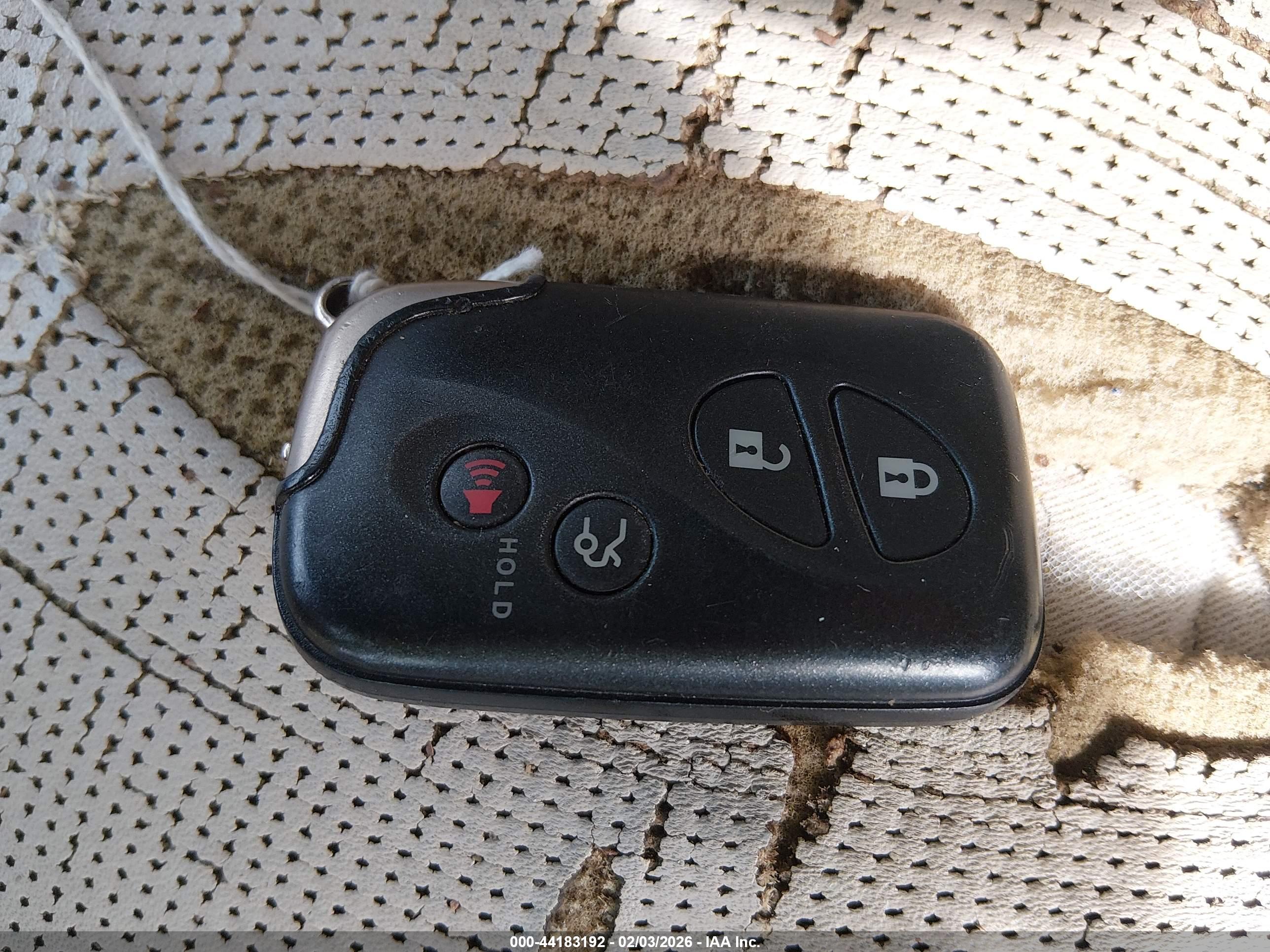 LEXUS ES image 11