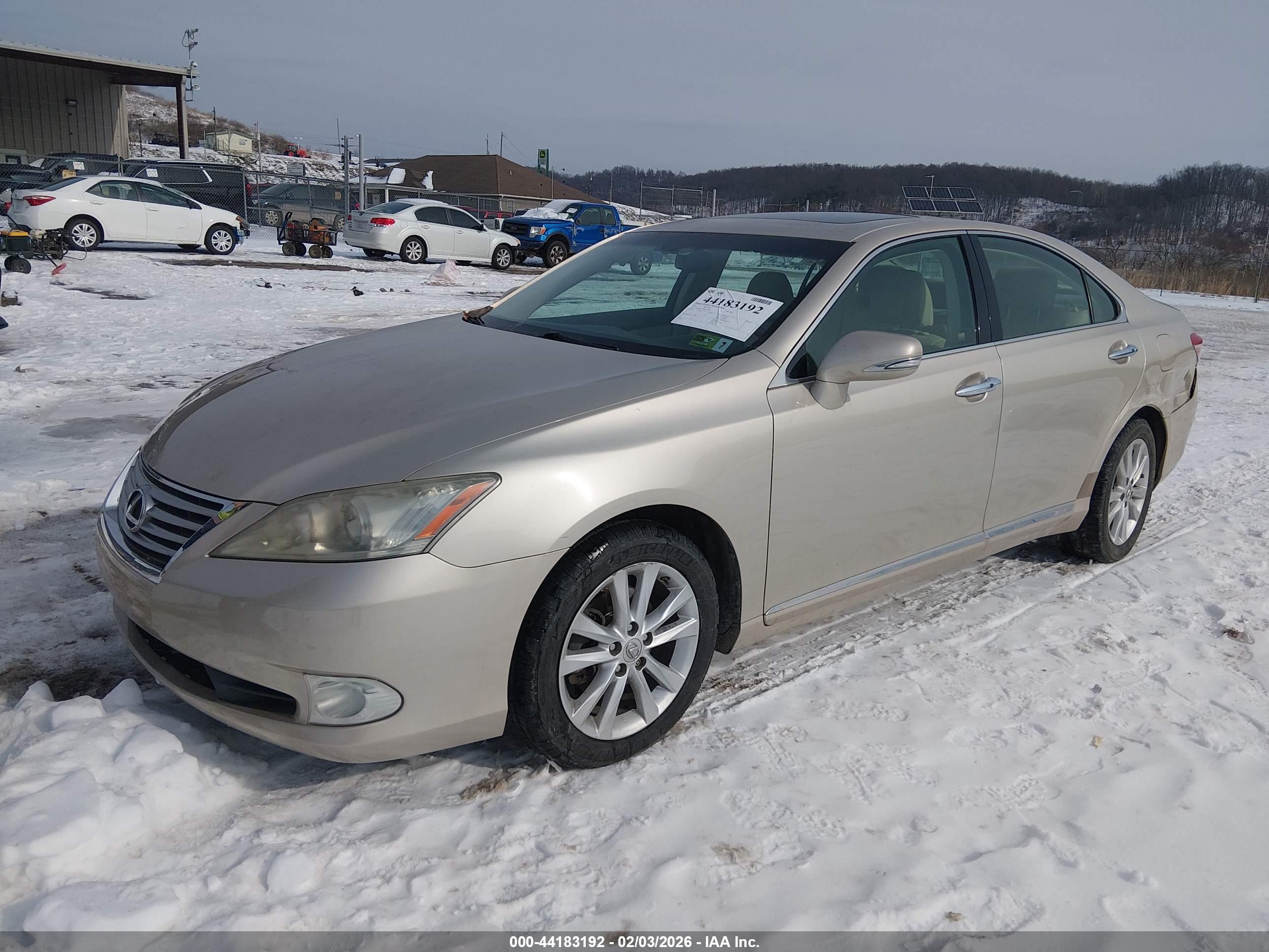 LEXUS ES image 2