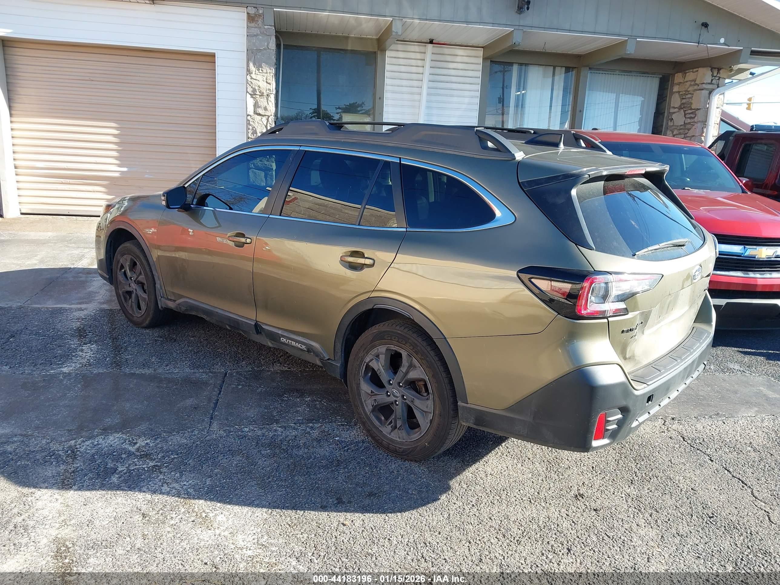 SUBARU OUTBACK image 3