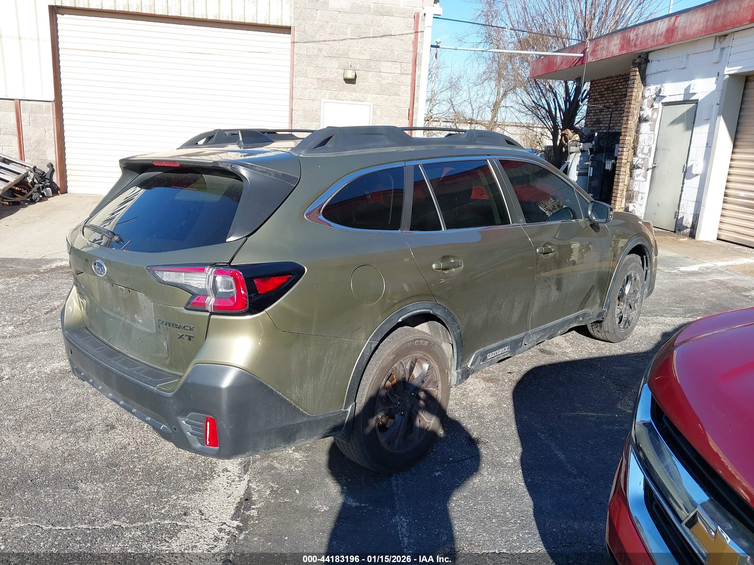 SUBARU OUTBACK image 4