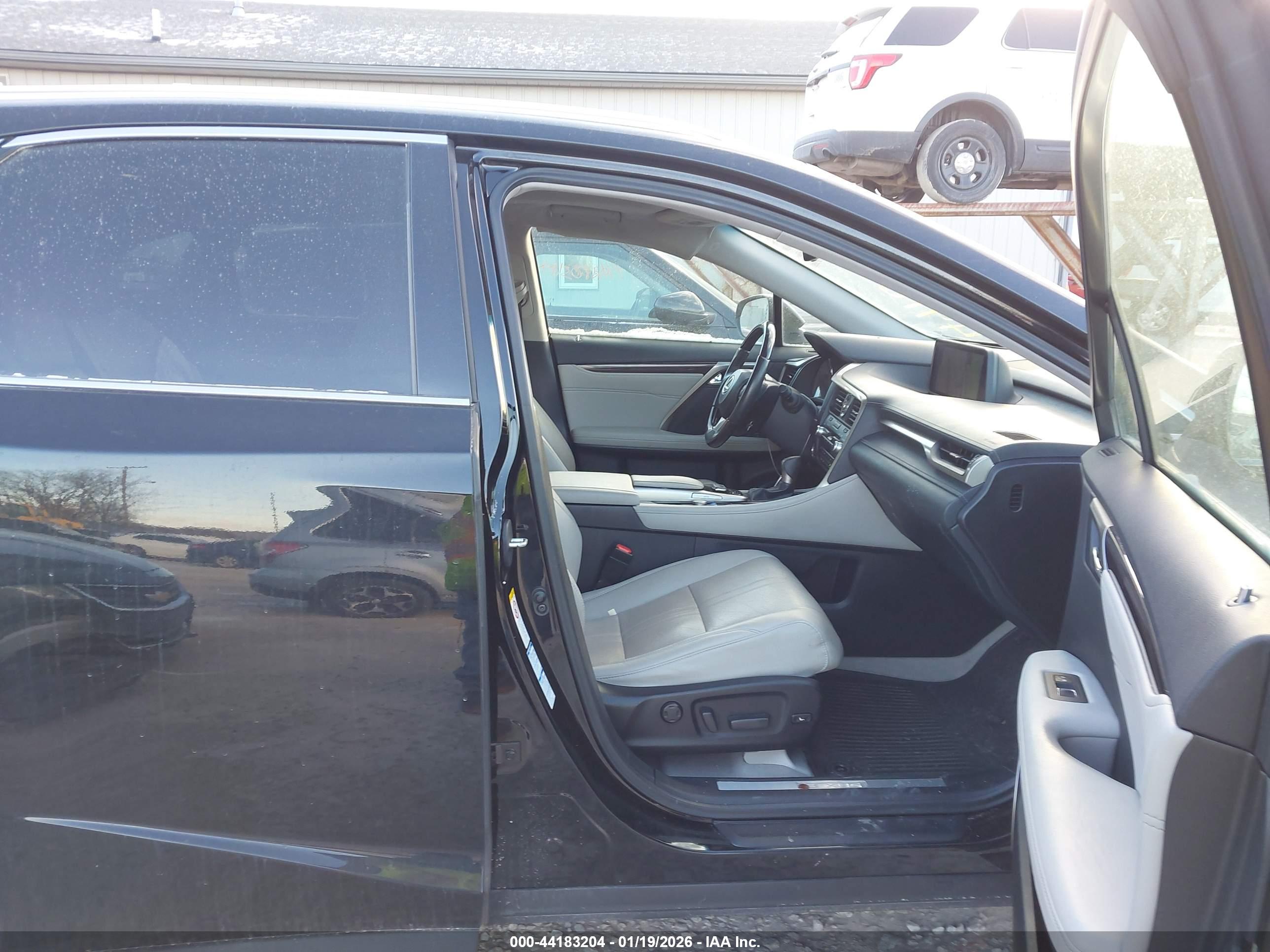 LEXUS RX image 5