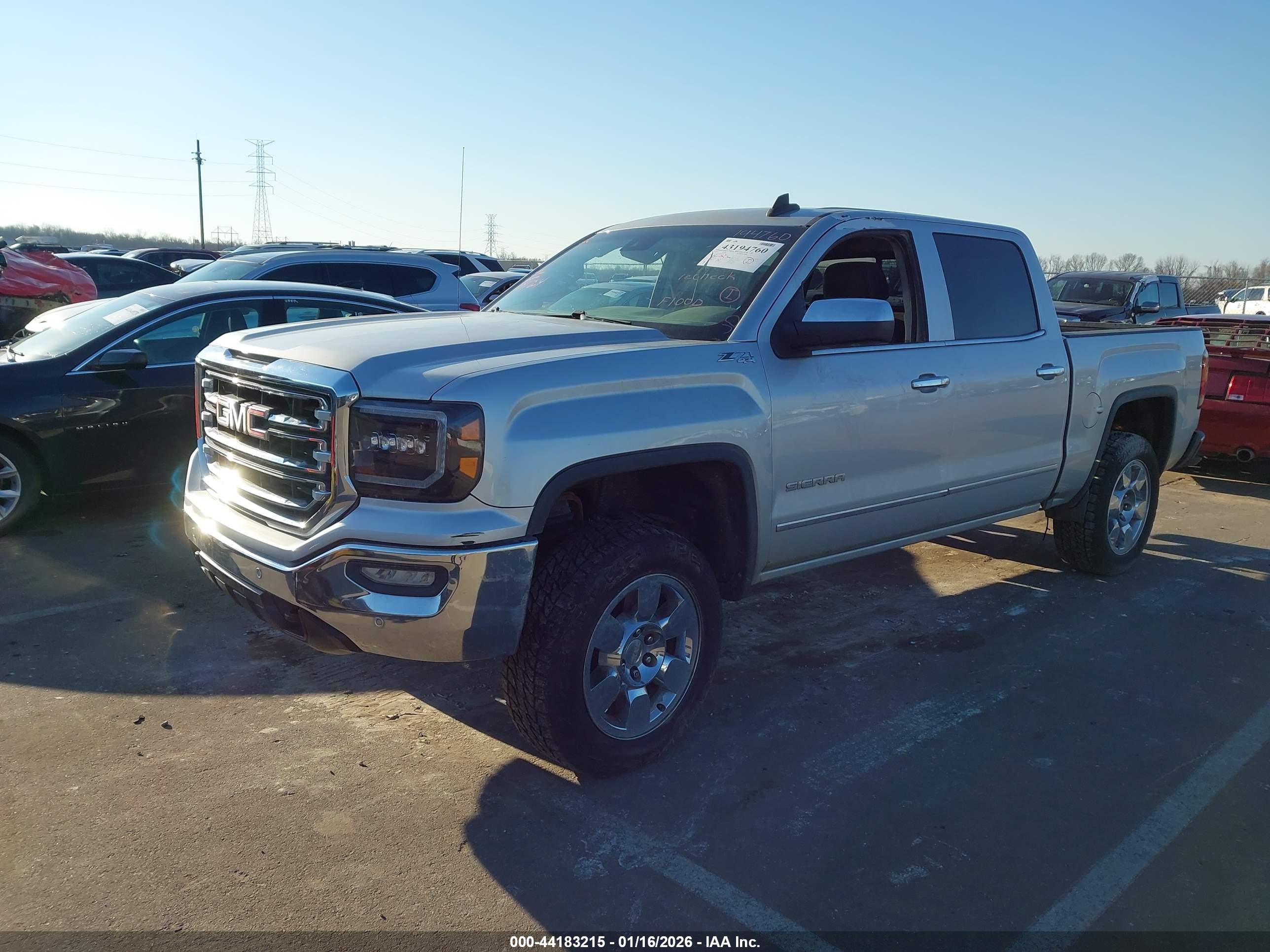 GMC SIERRA image 2