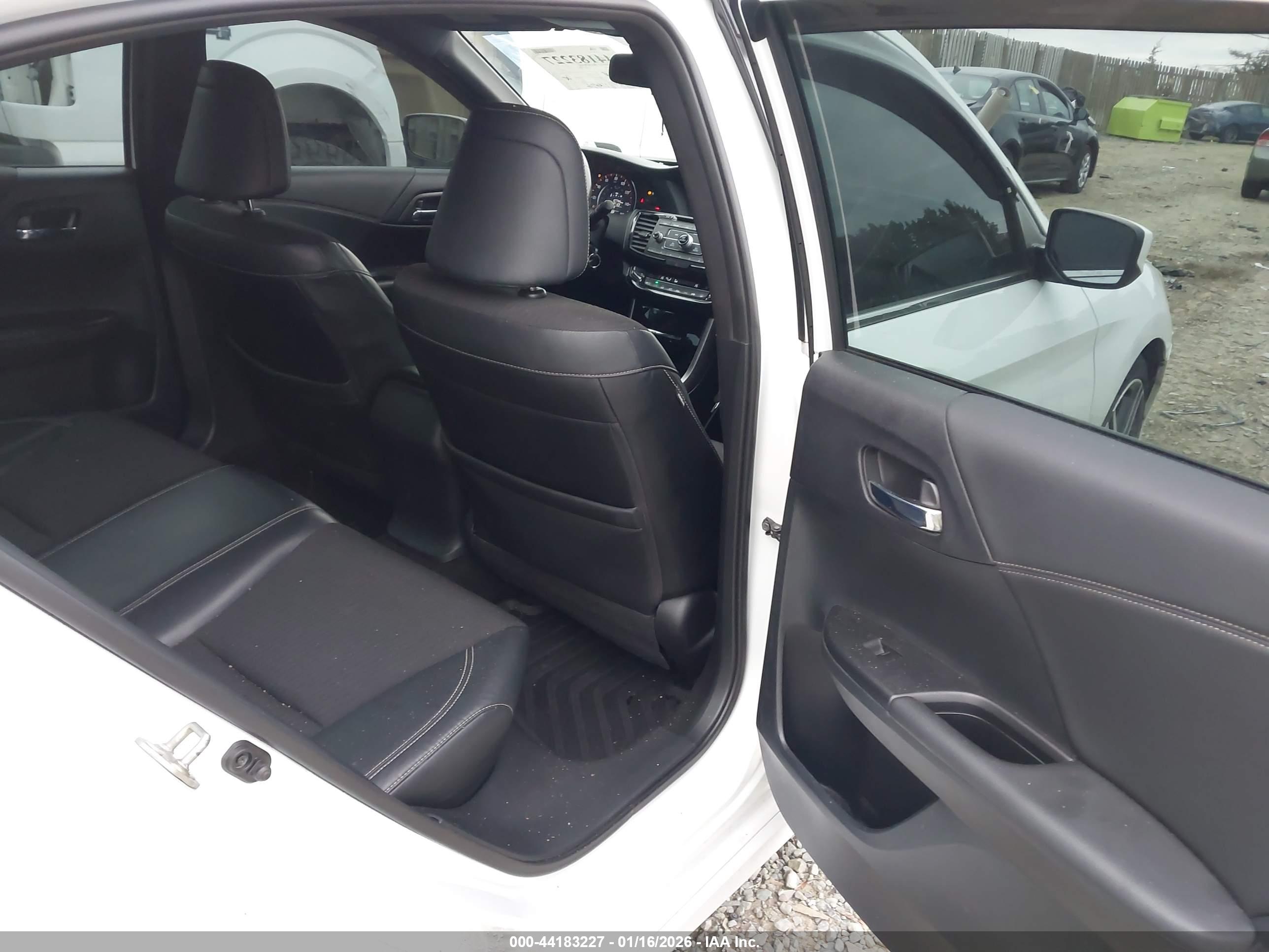 HONDA ACCORD image 8