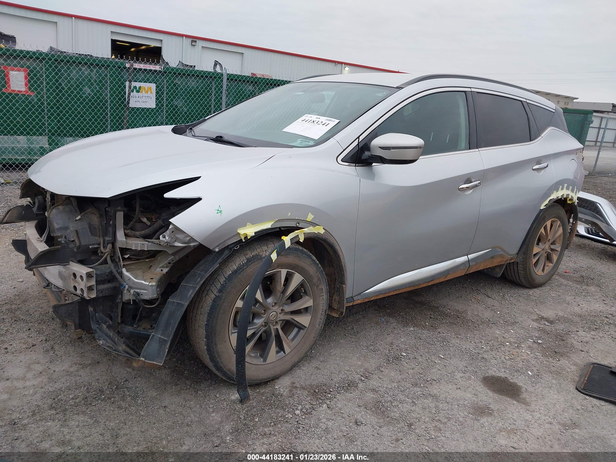 NISSAN MURANO image 2