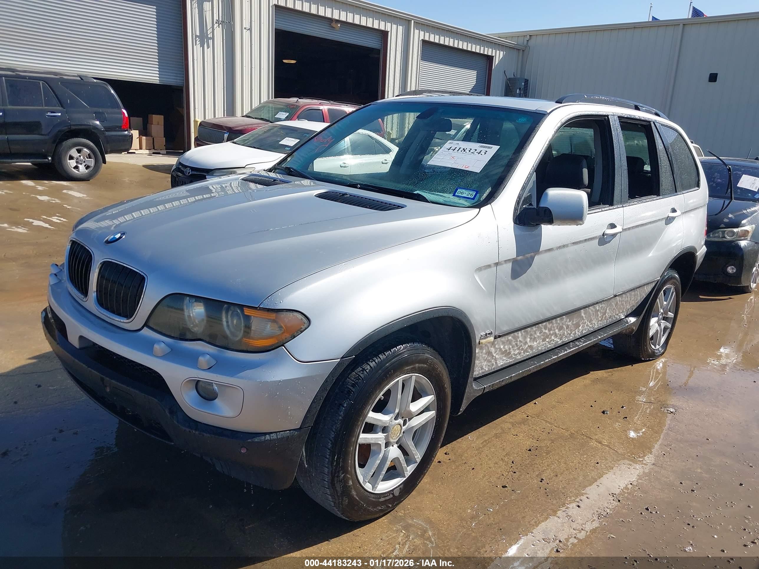 BMW X5 image 2