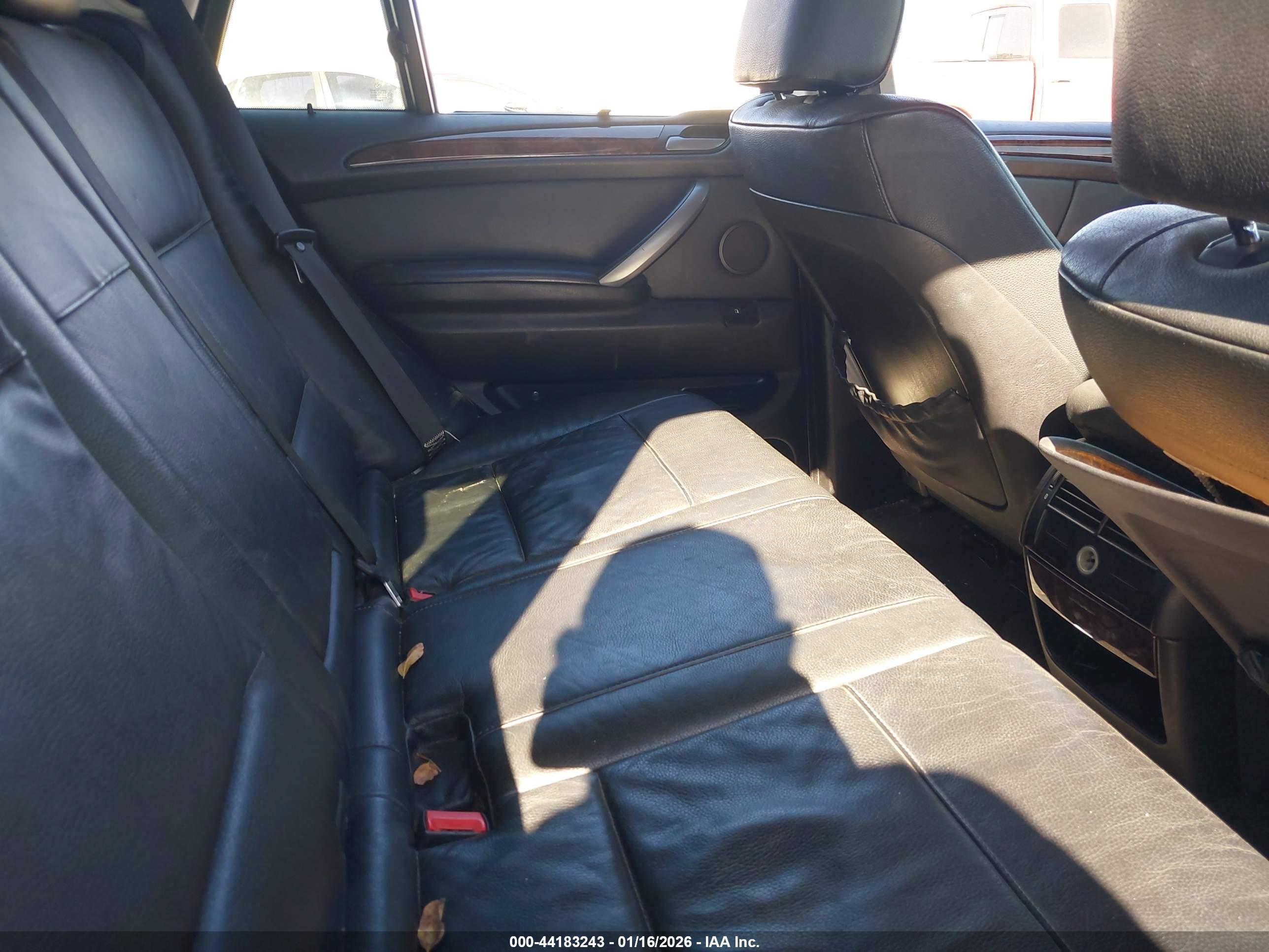 BMW X5 image 8