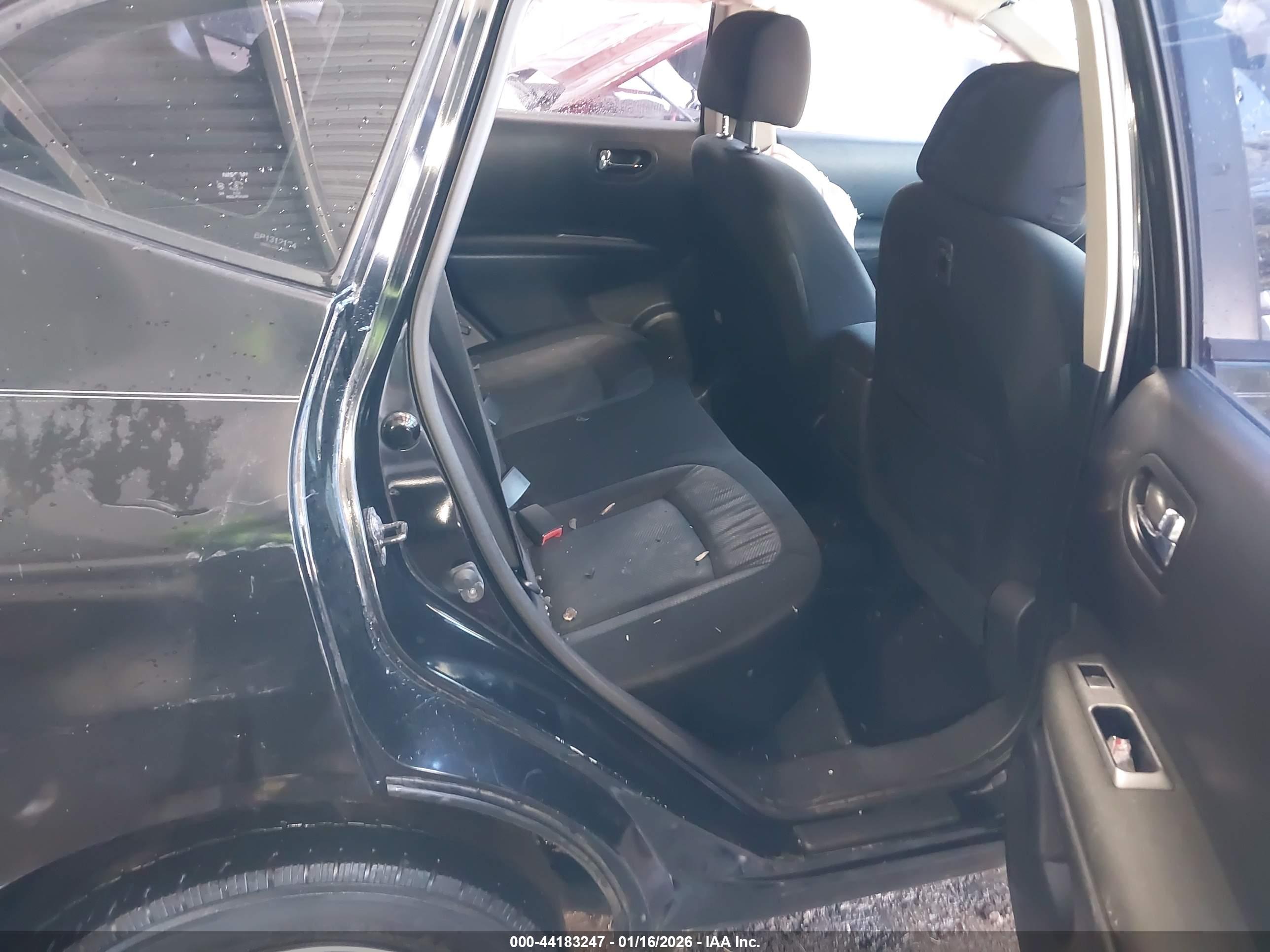 NISSAN ROGUE image 8
