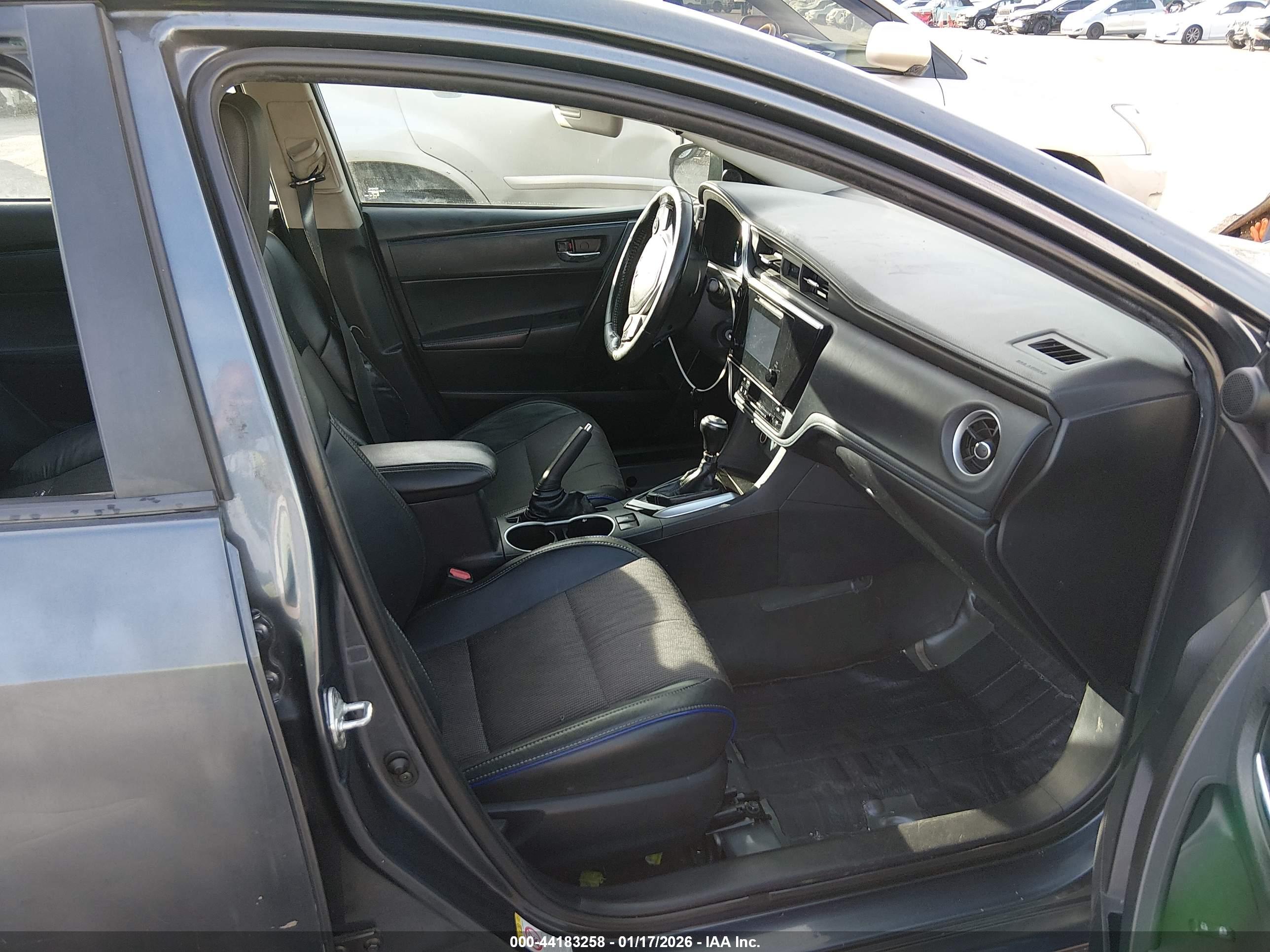 TOYOTA COROLLA image 5