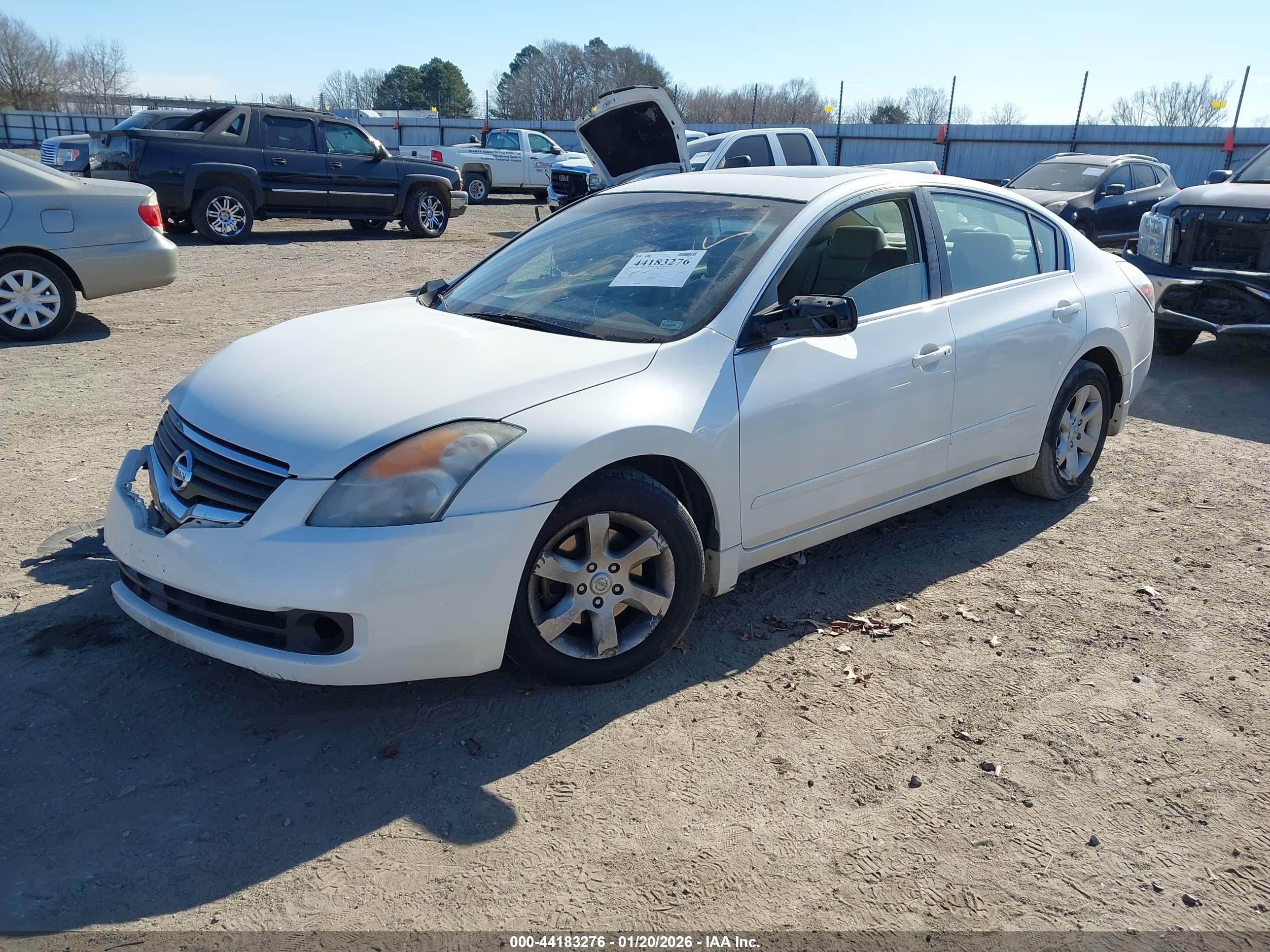 NISSAN ALTIMA image 2