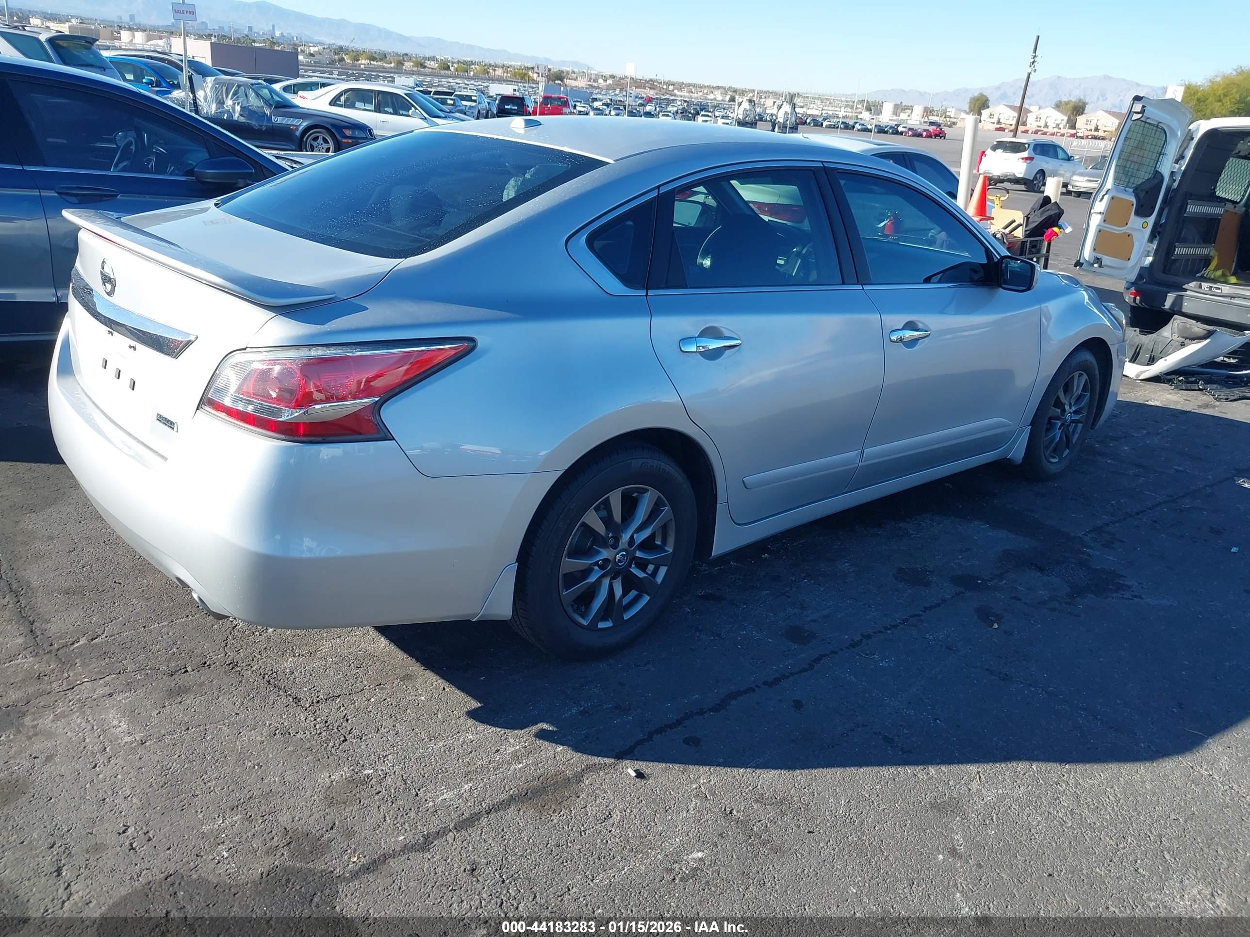 NISSAN ALTIMA image 4