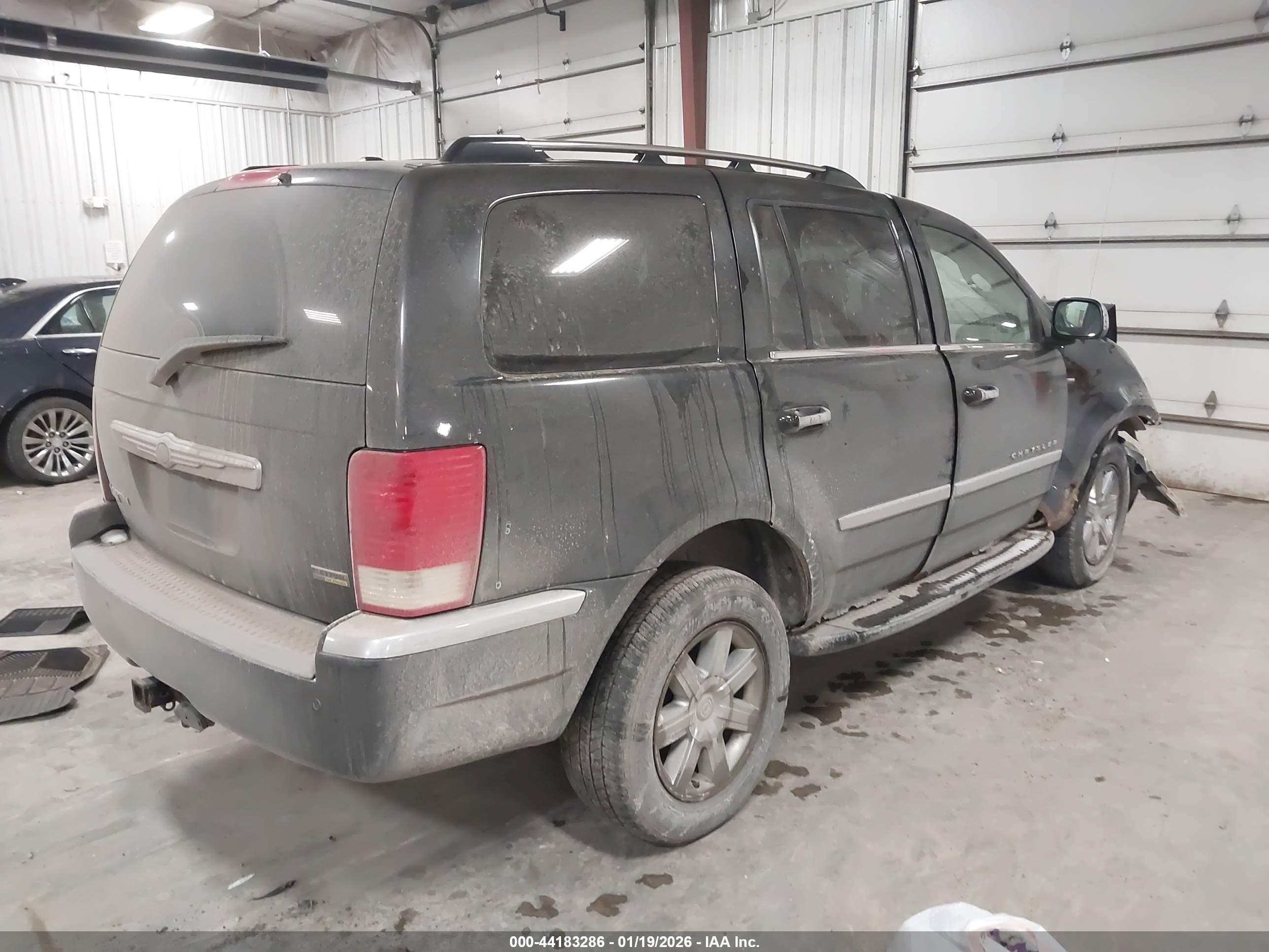 CHRYSLER ASPEN image 4