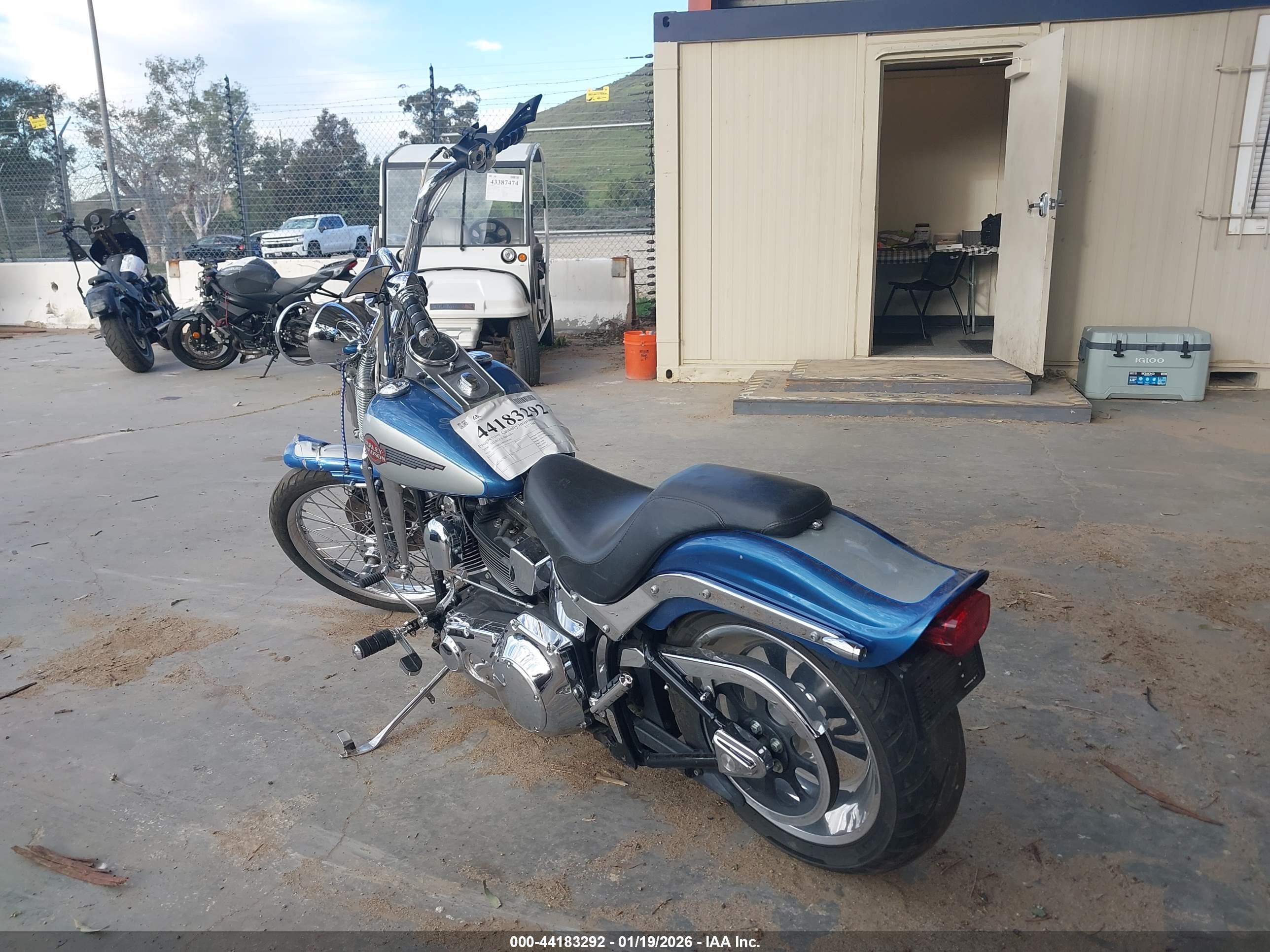 HARLEY-DAVIDSON FXSTSI image 3
