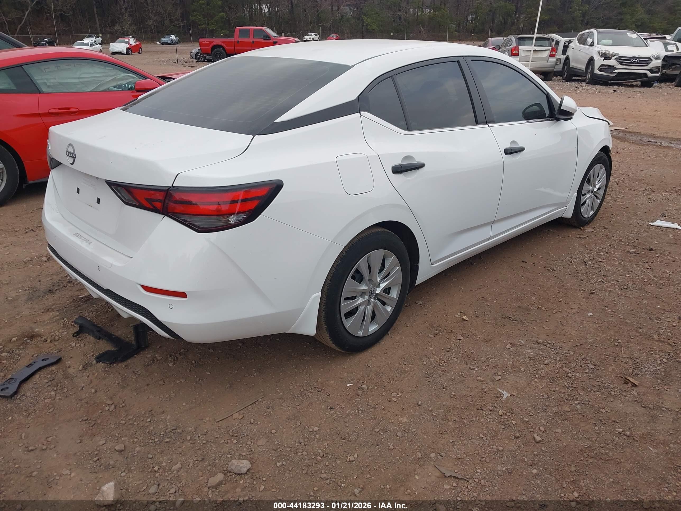 NISSAN SENTRA image 4