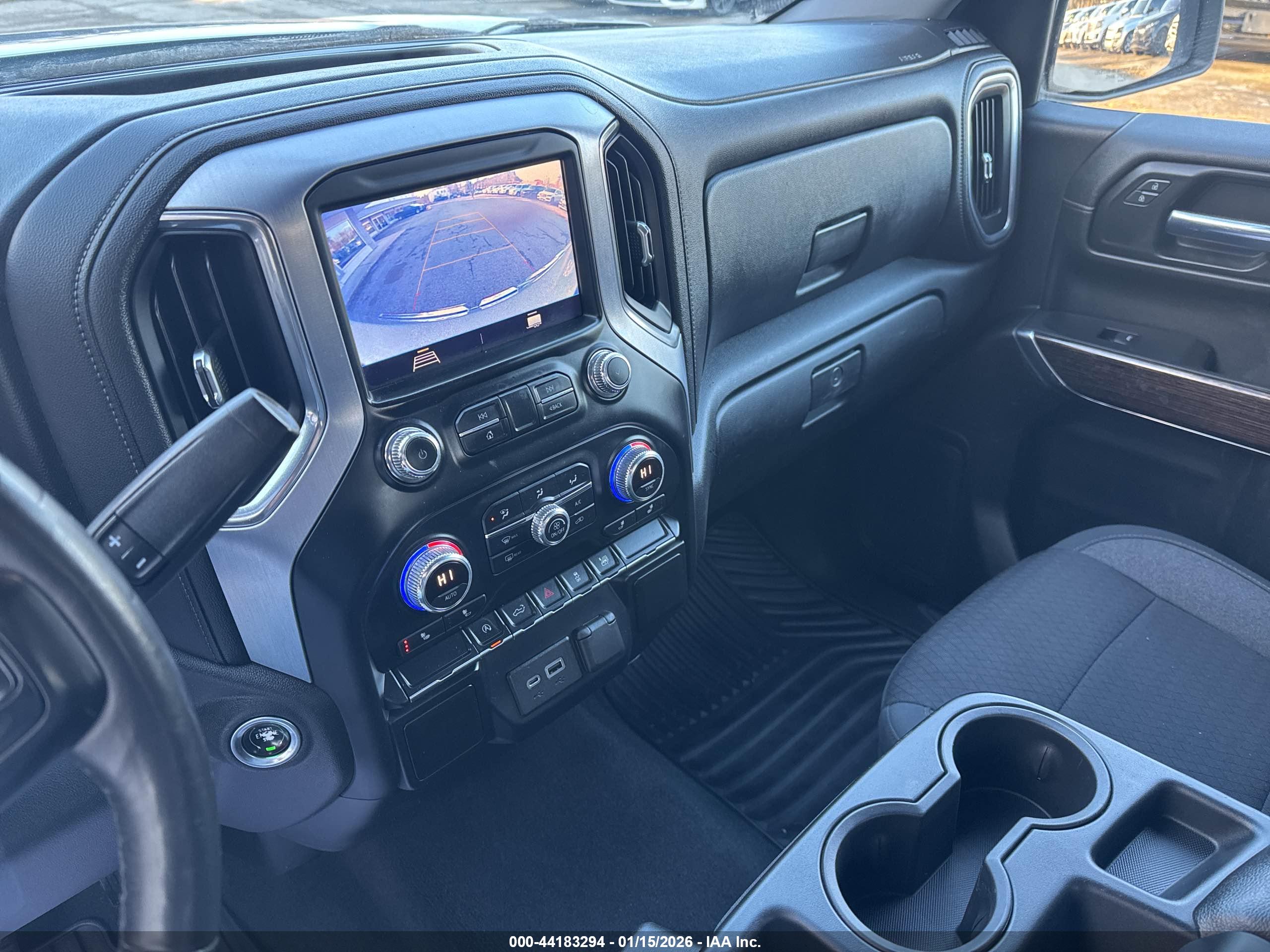 GMC SIERRA image 6