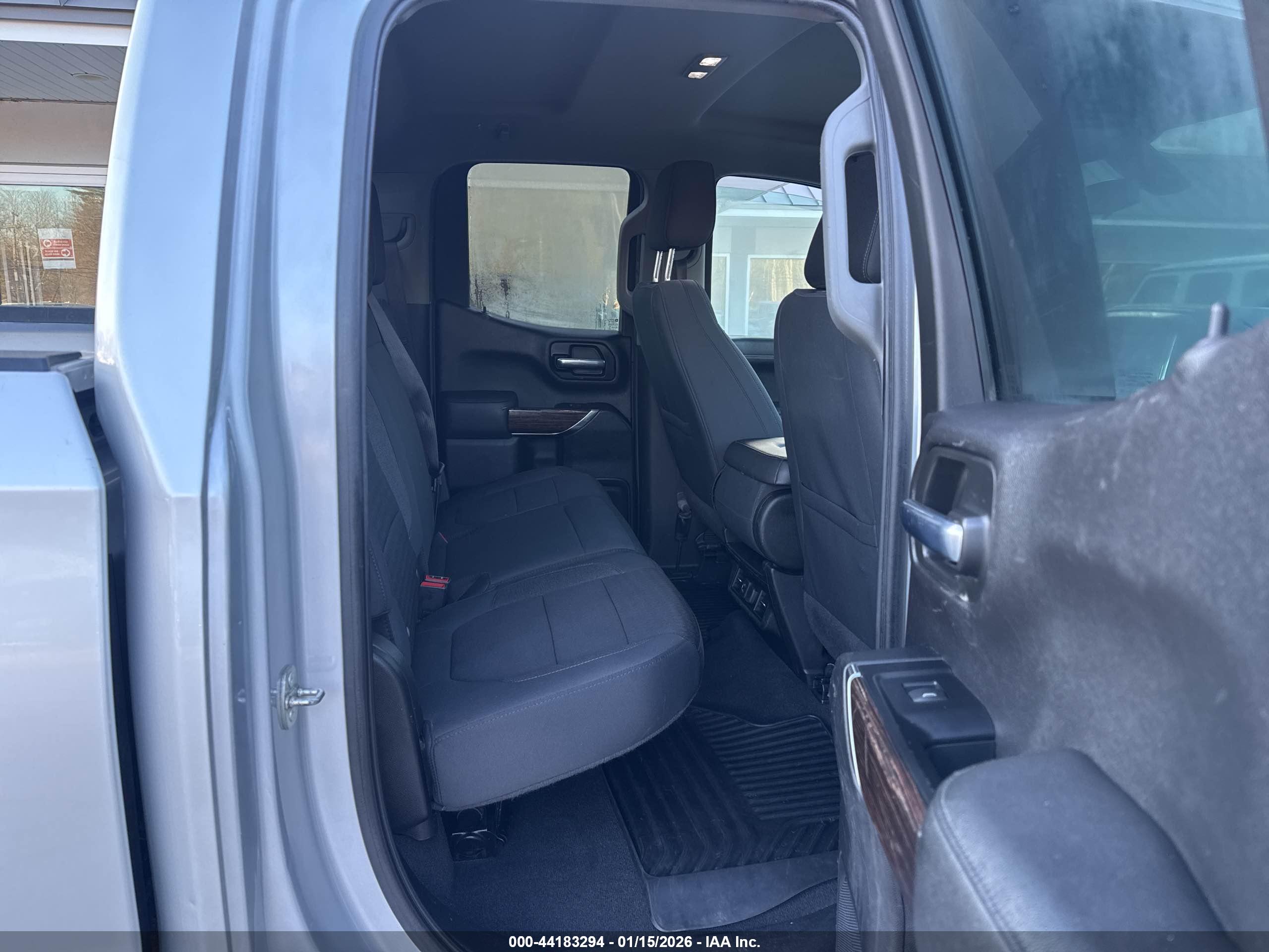 GMC SIERRA image 8