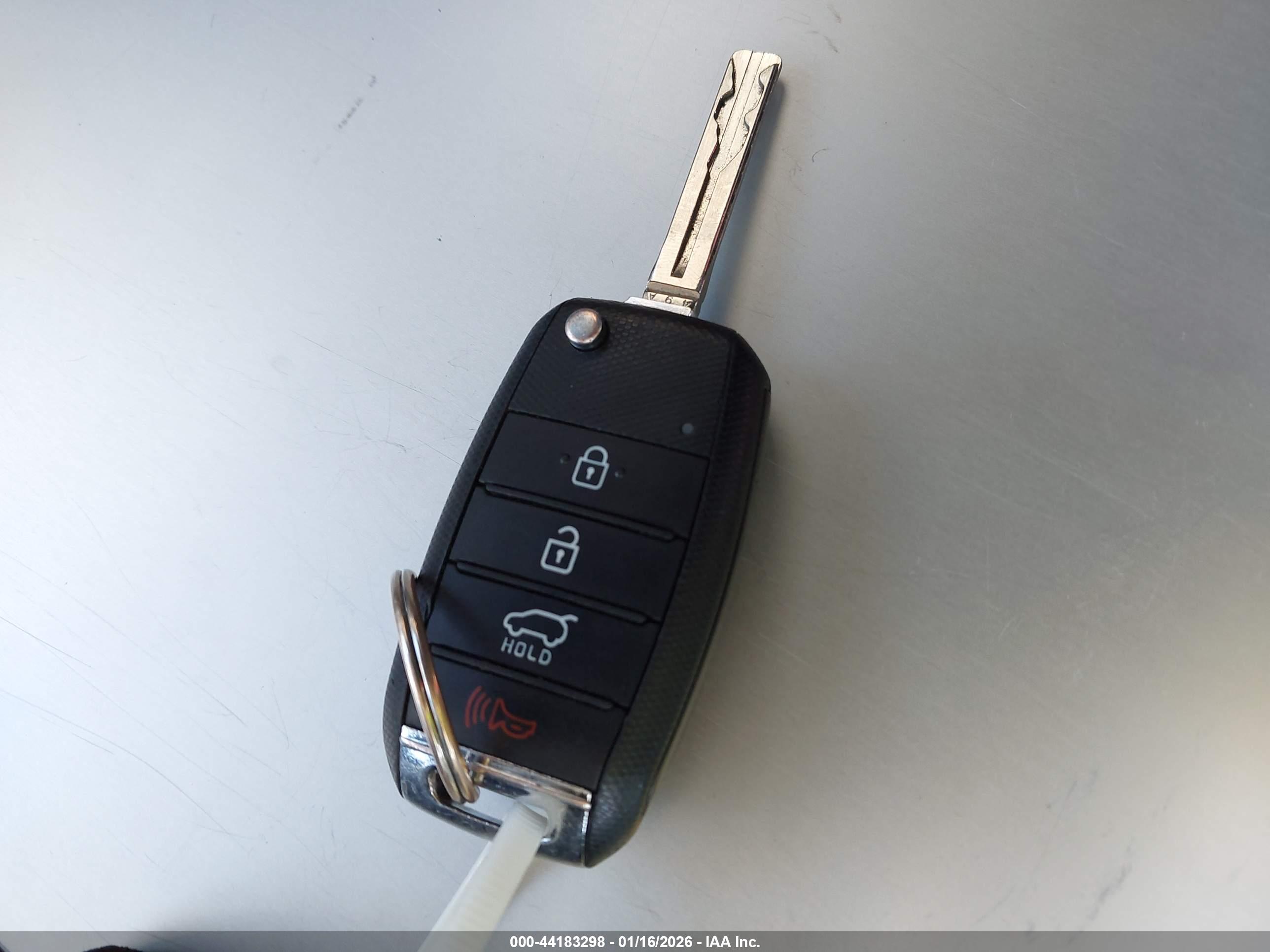 KIA SPORTAGE image 11