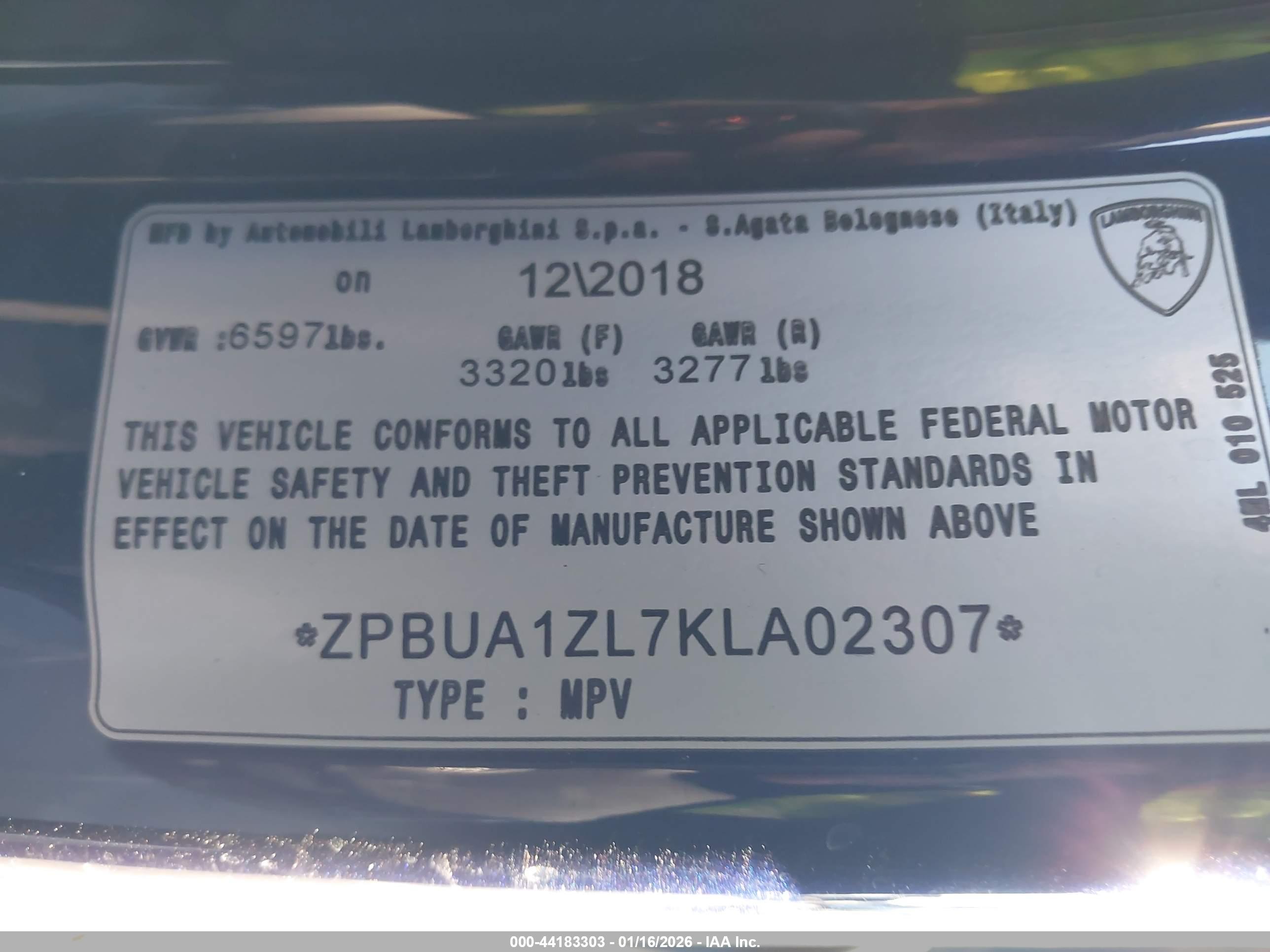 LAMBORGHINI URUS image 9