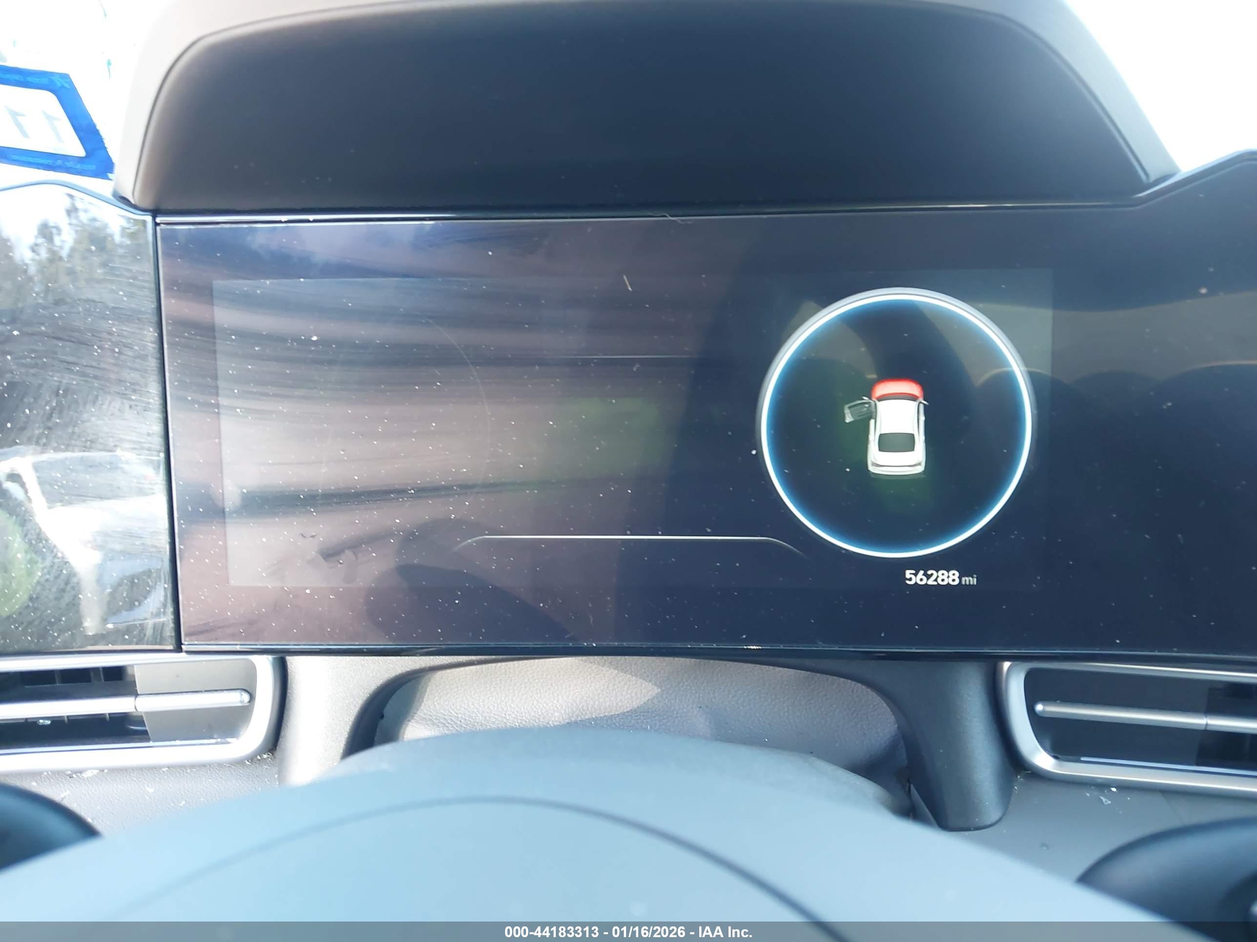 HYUNDAI ELANTRA image 7