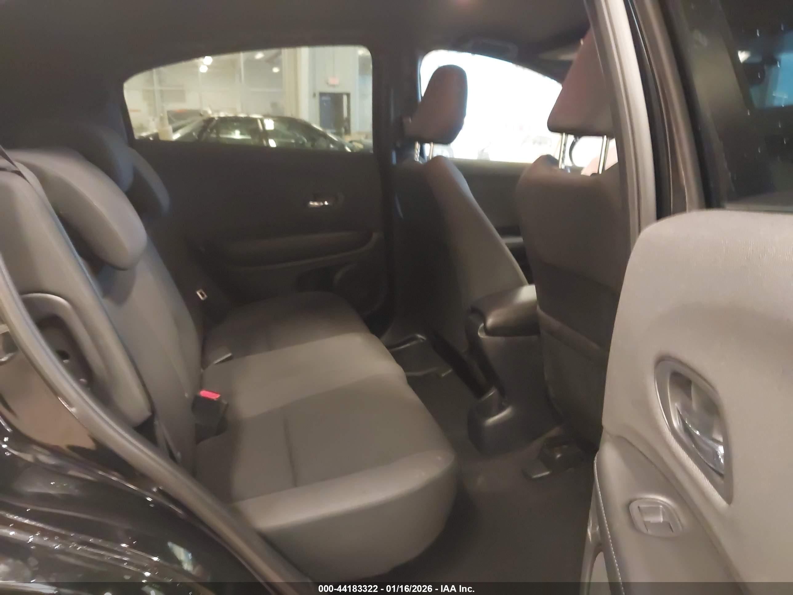 HONDA HR-V image 8