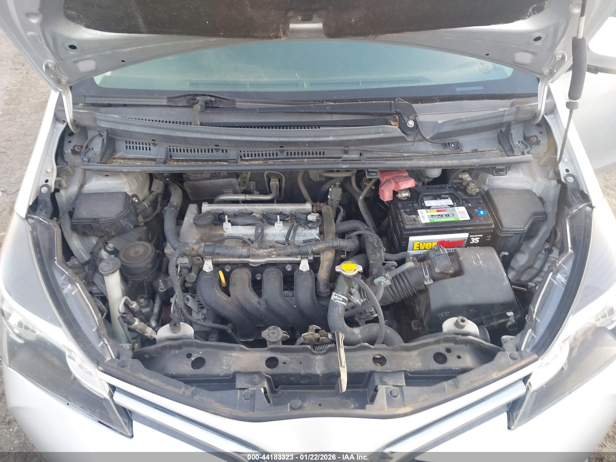 TOYOTA YARIS image 10