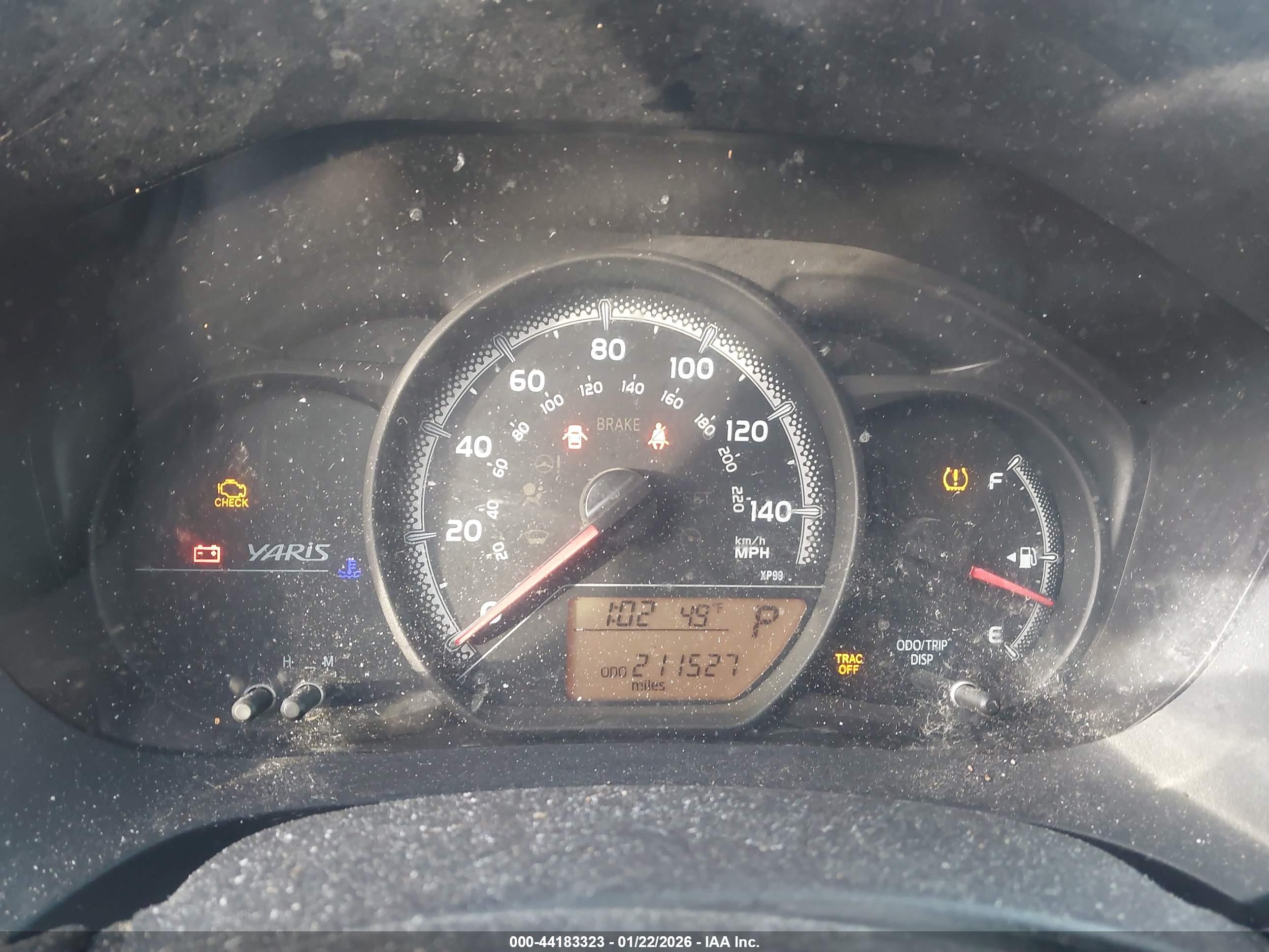 TOYOTA YARIS image 7
