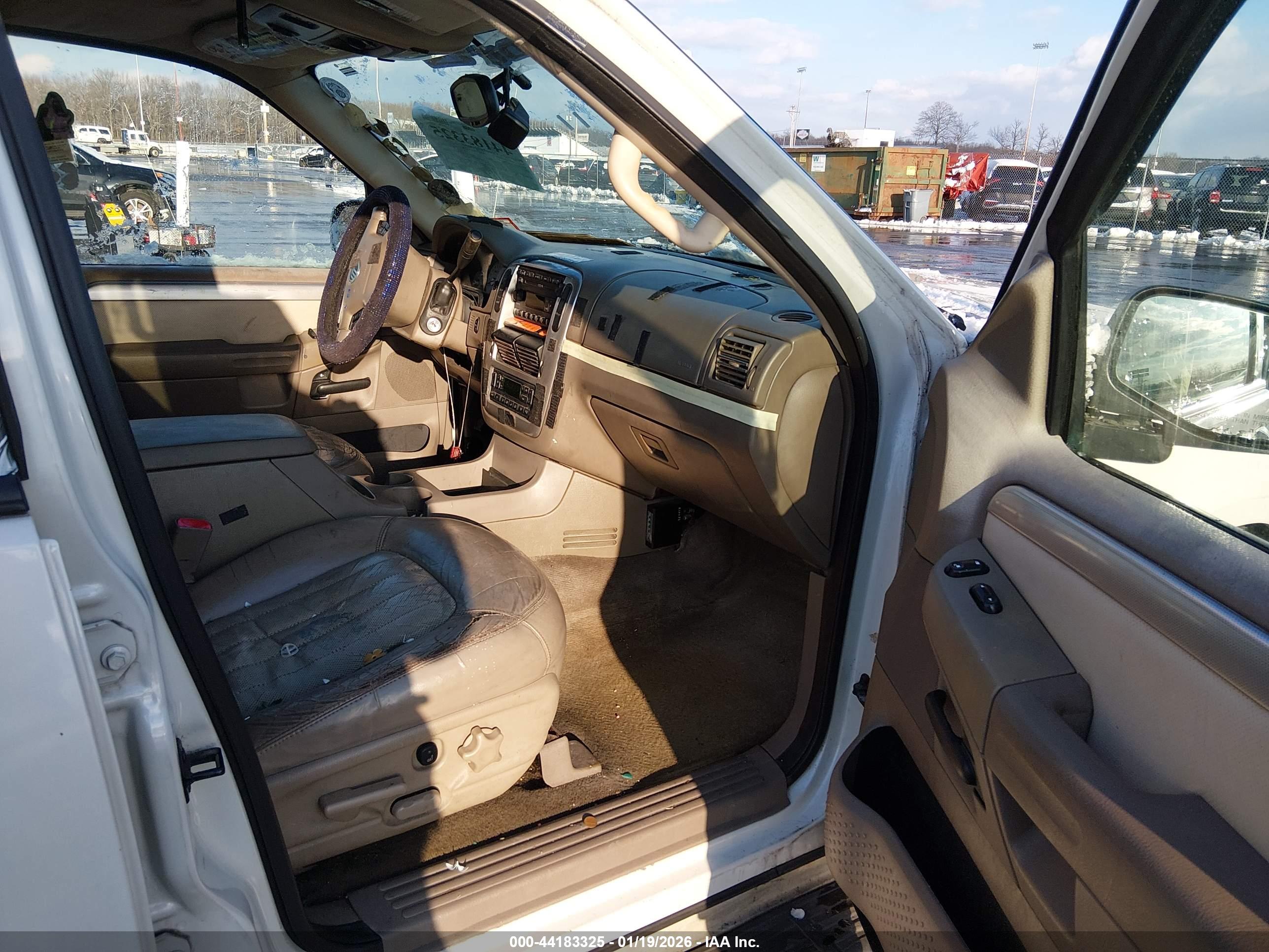 MERCURY MOUNTAINEER image 5