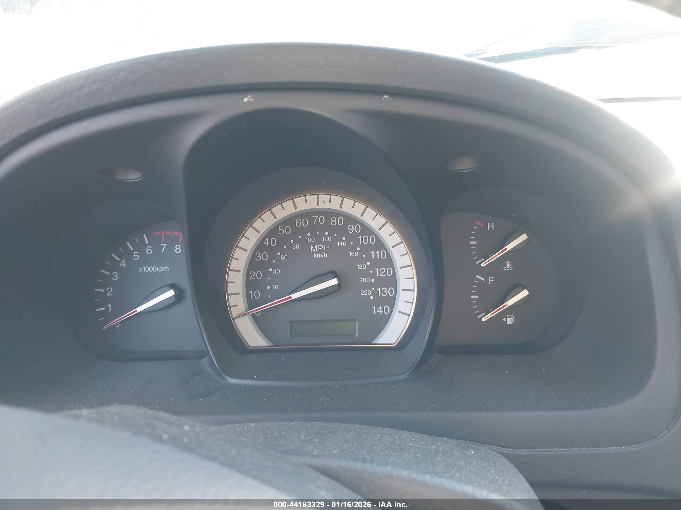 KIA SPECTRA5 image 7