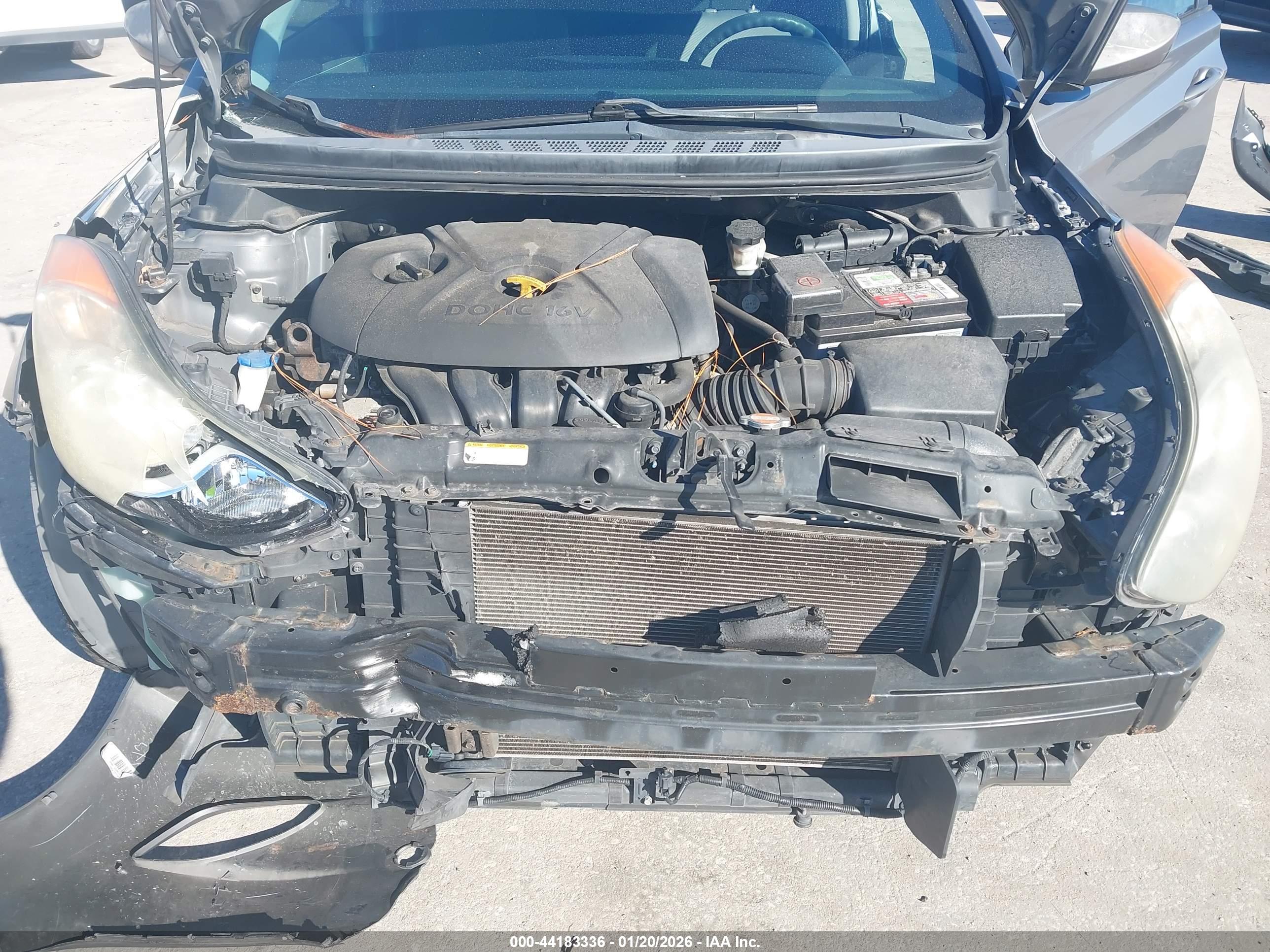 HYUNDAI ELANTRA image 10