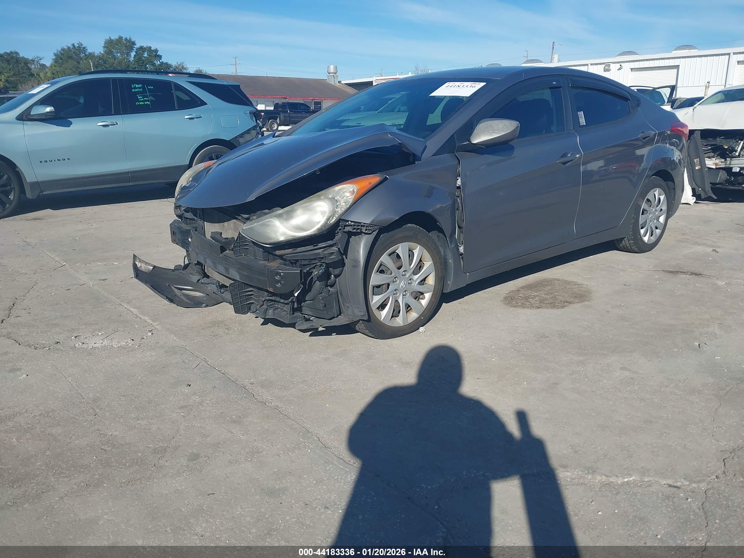 HYUNDAI ELANTRA image 2