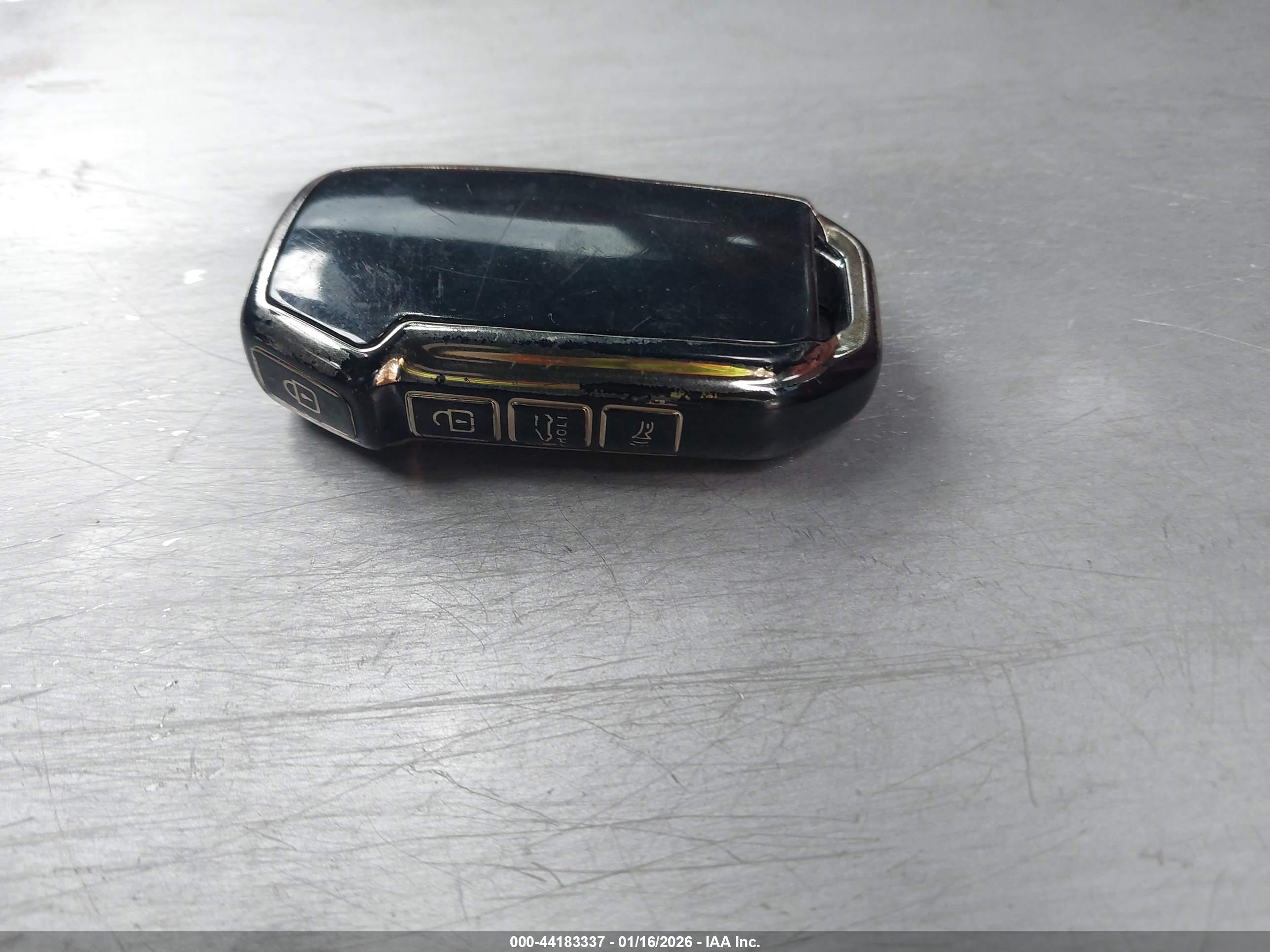 KIA K5 image 11