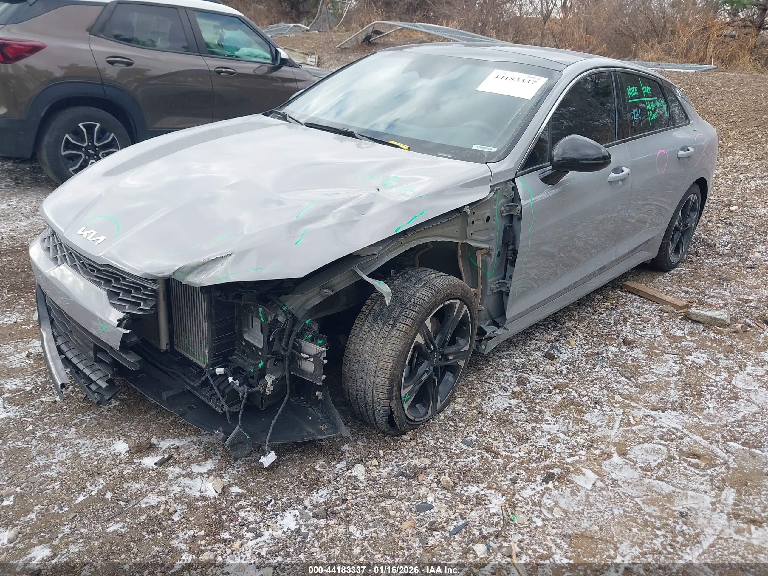 KIA K5 image 2