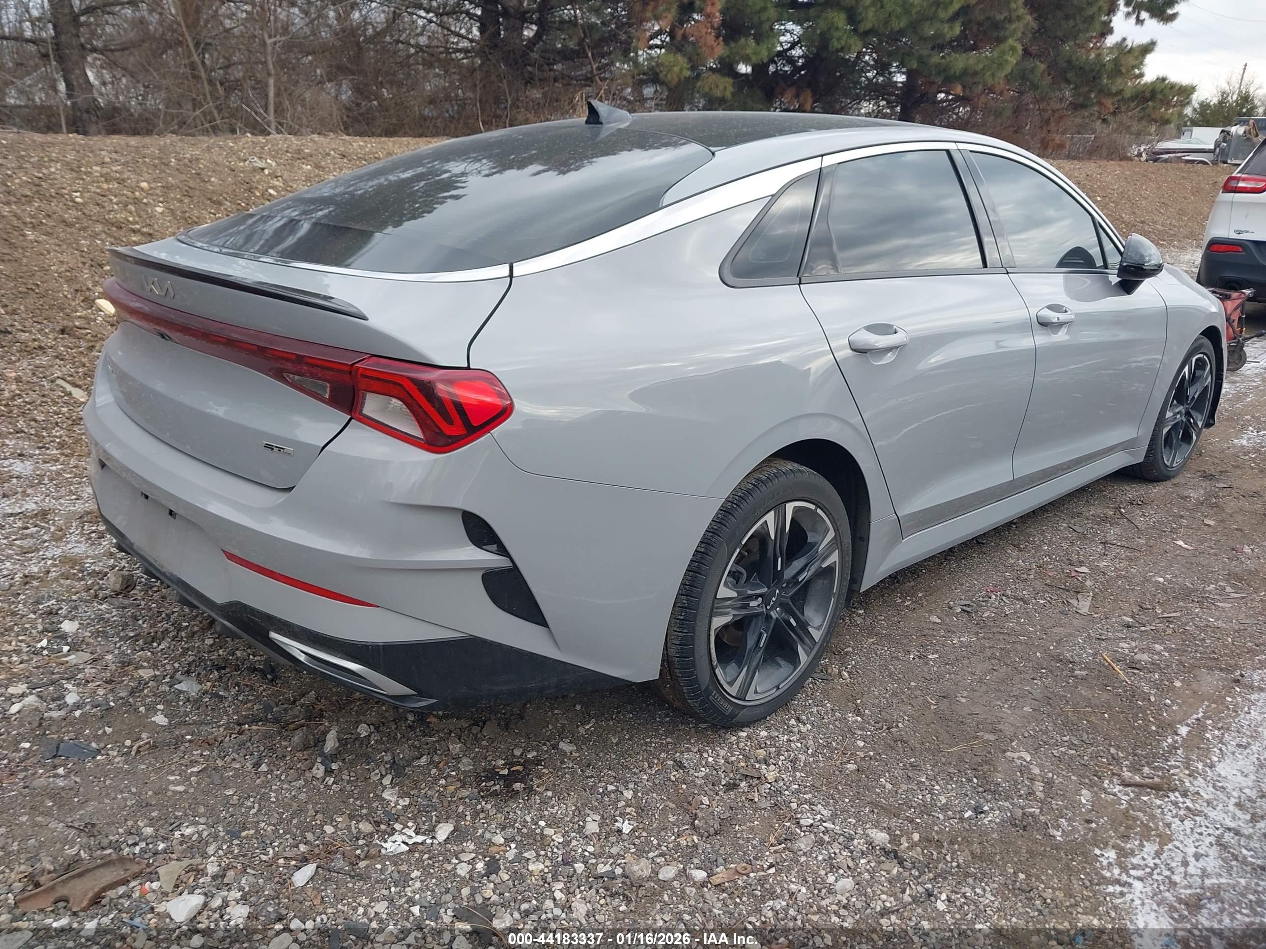 KIA K5 image 4