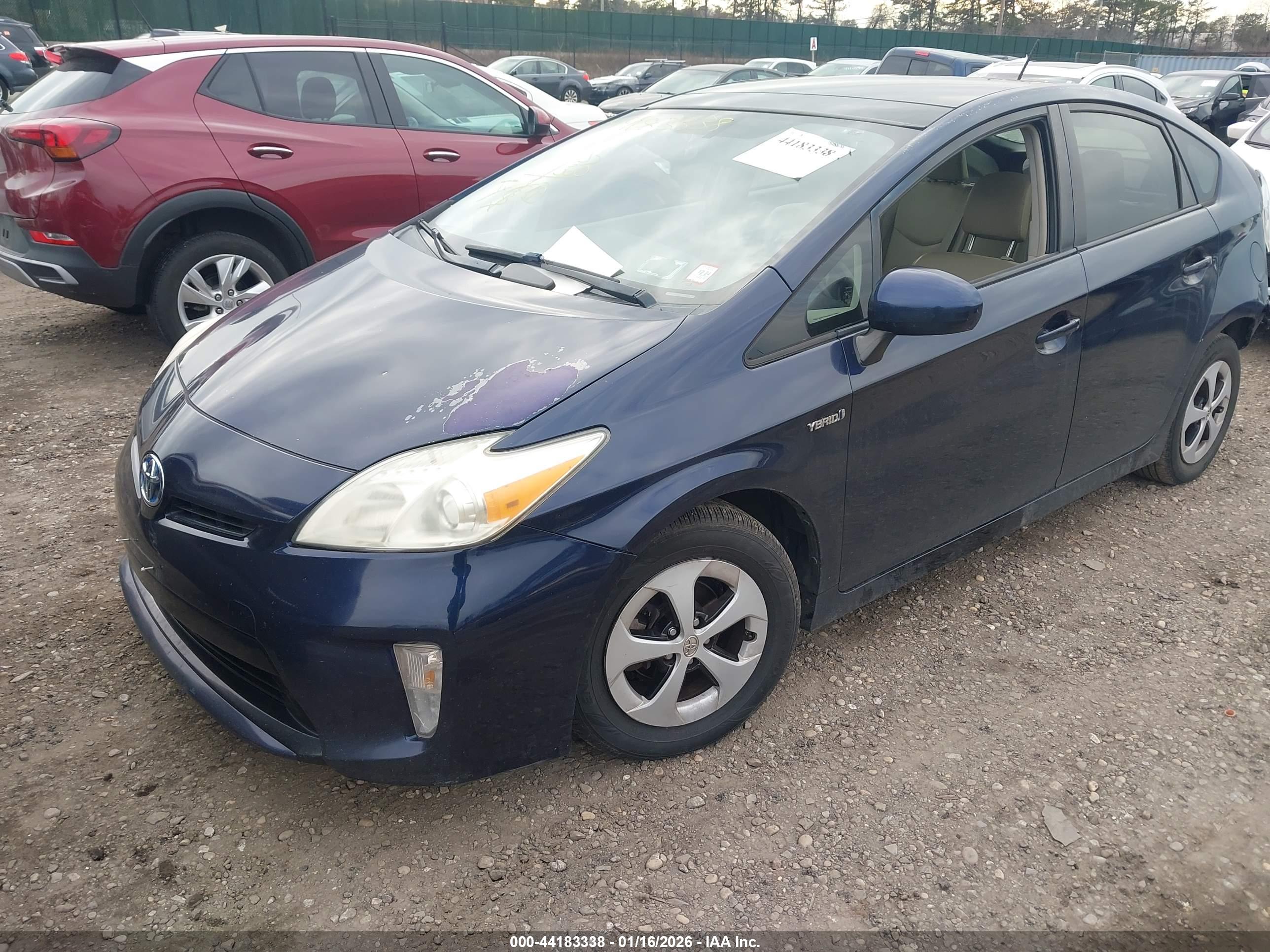 TOYOTA PRIUS image 2