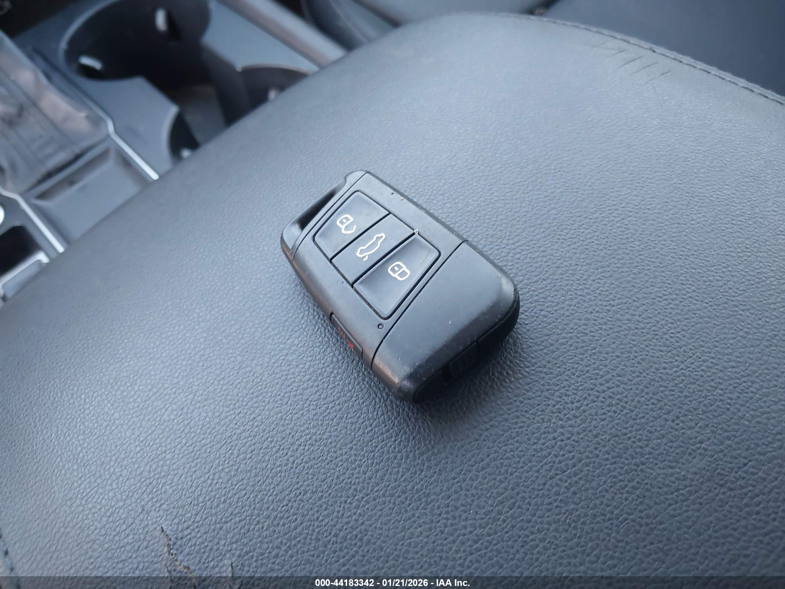VOLKSWAGEN ATLAS image 11