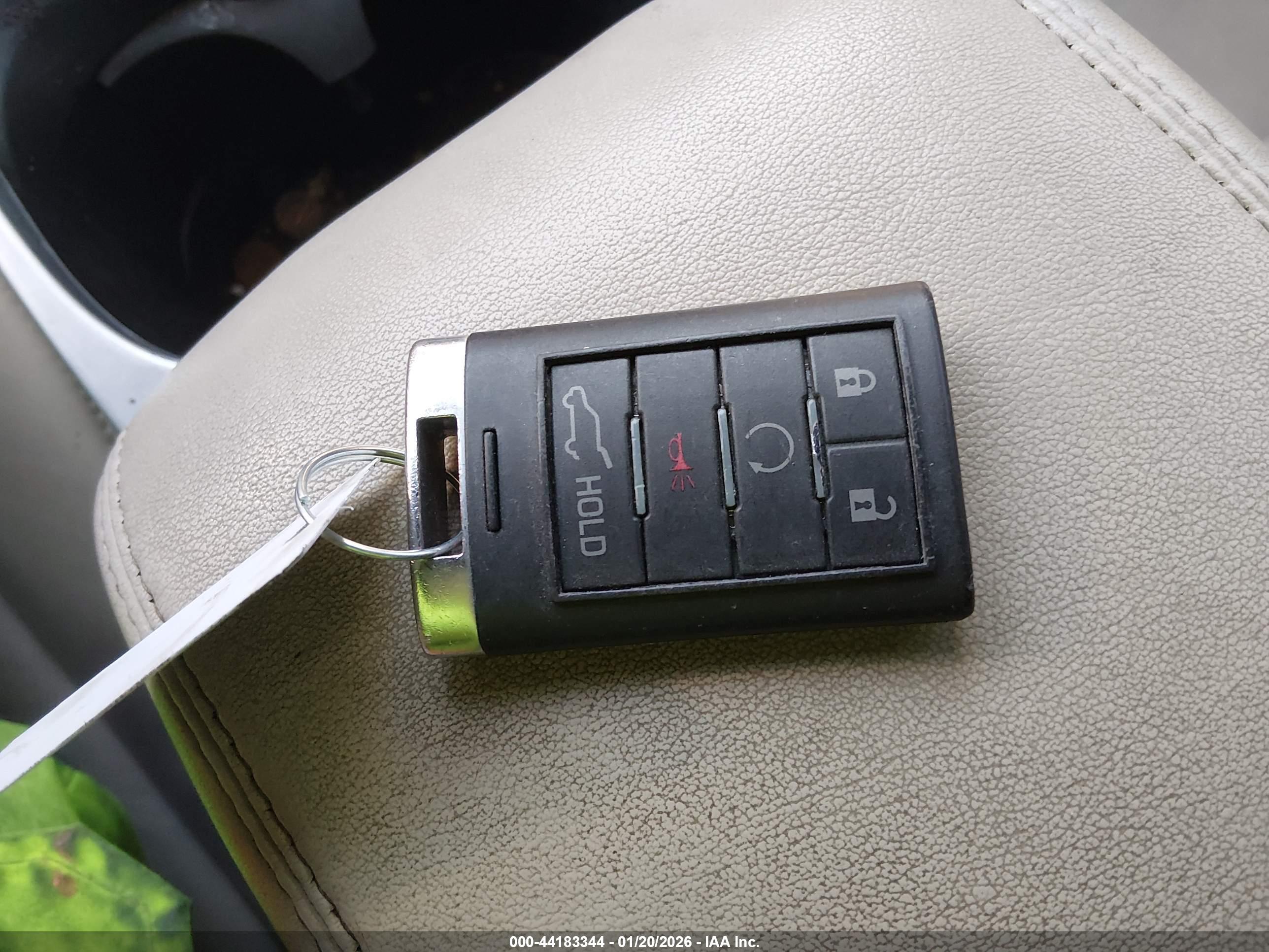 CADILLAC SRX image 11