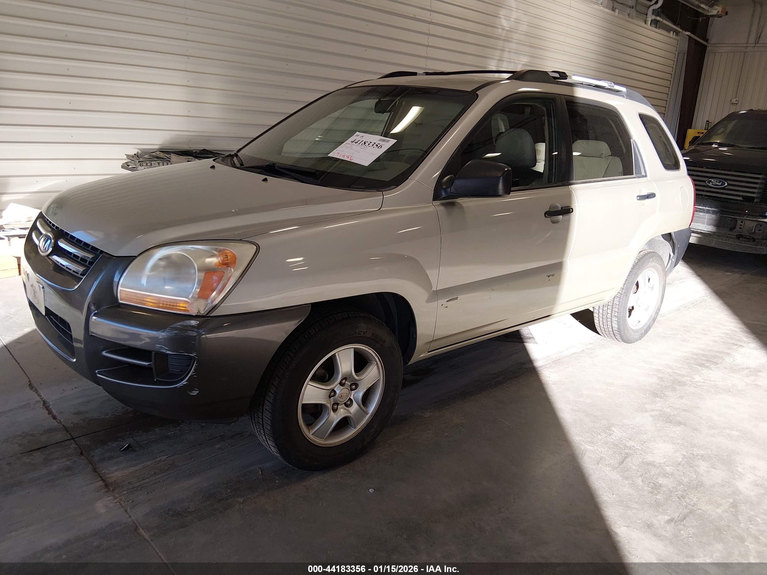 KIA SPORTAGE image 2