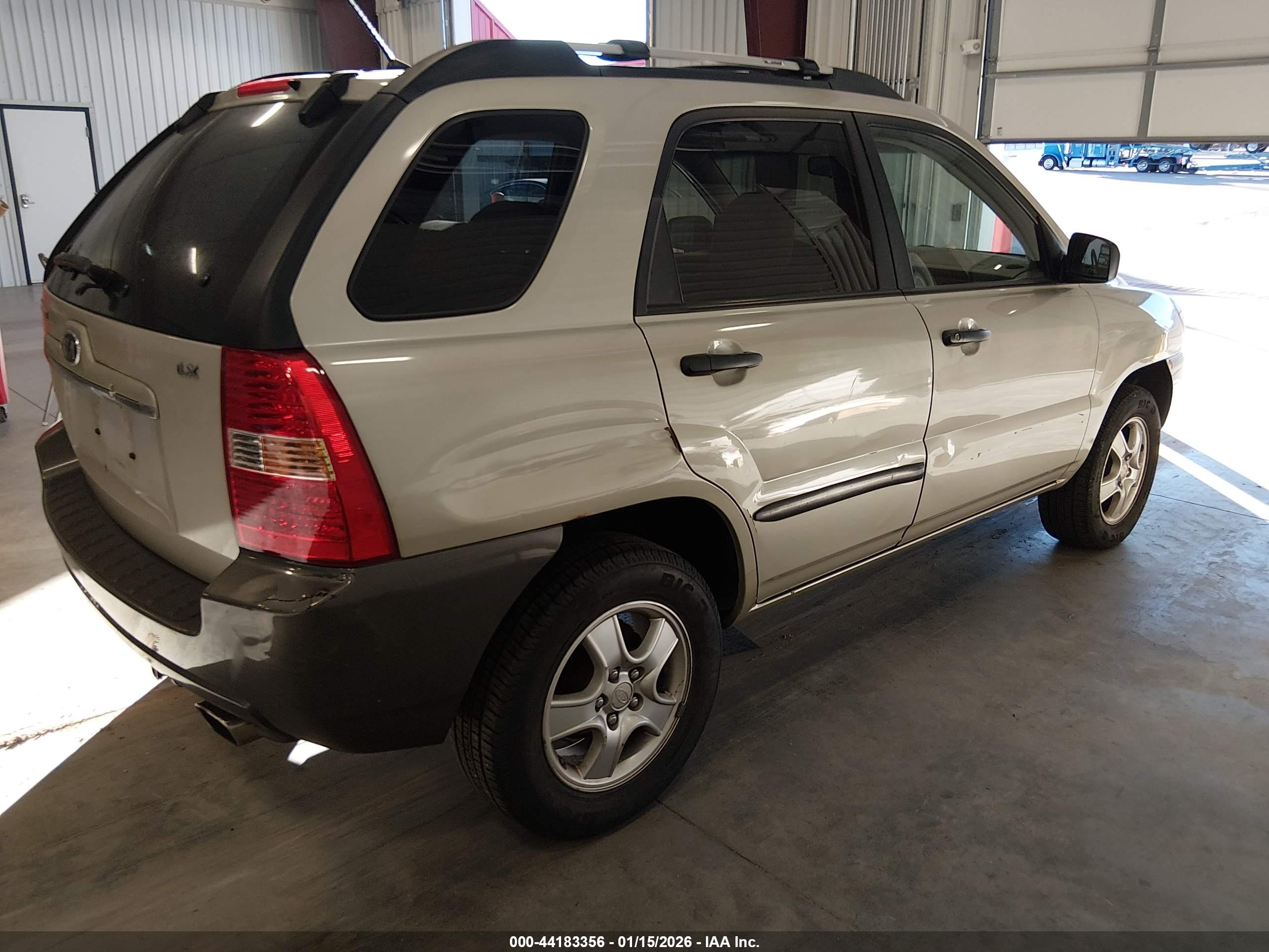 KIA SPORTAGE image 4