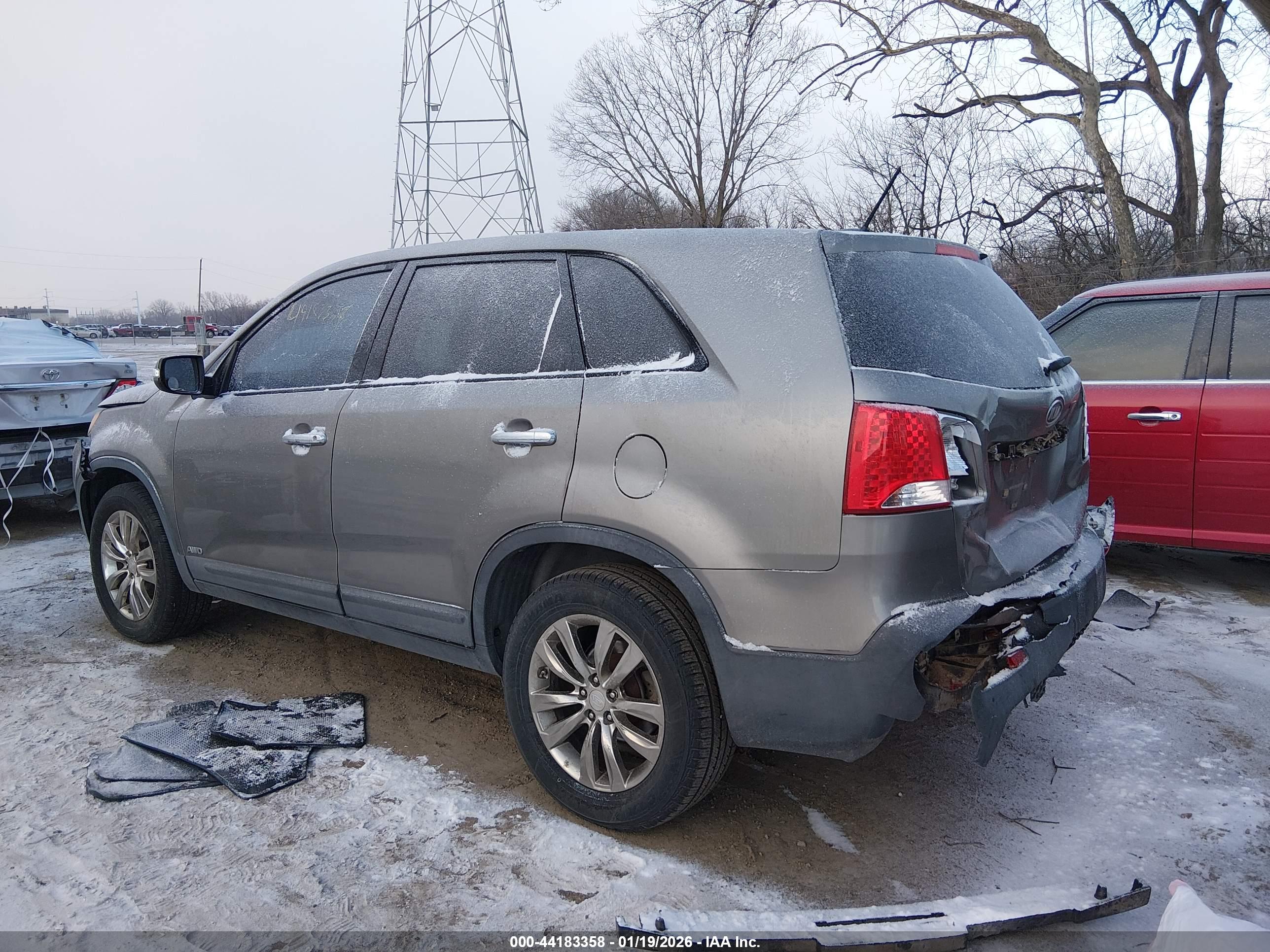 KIA SORENTO image 3