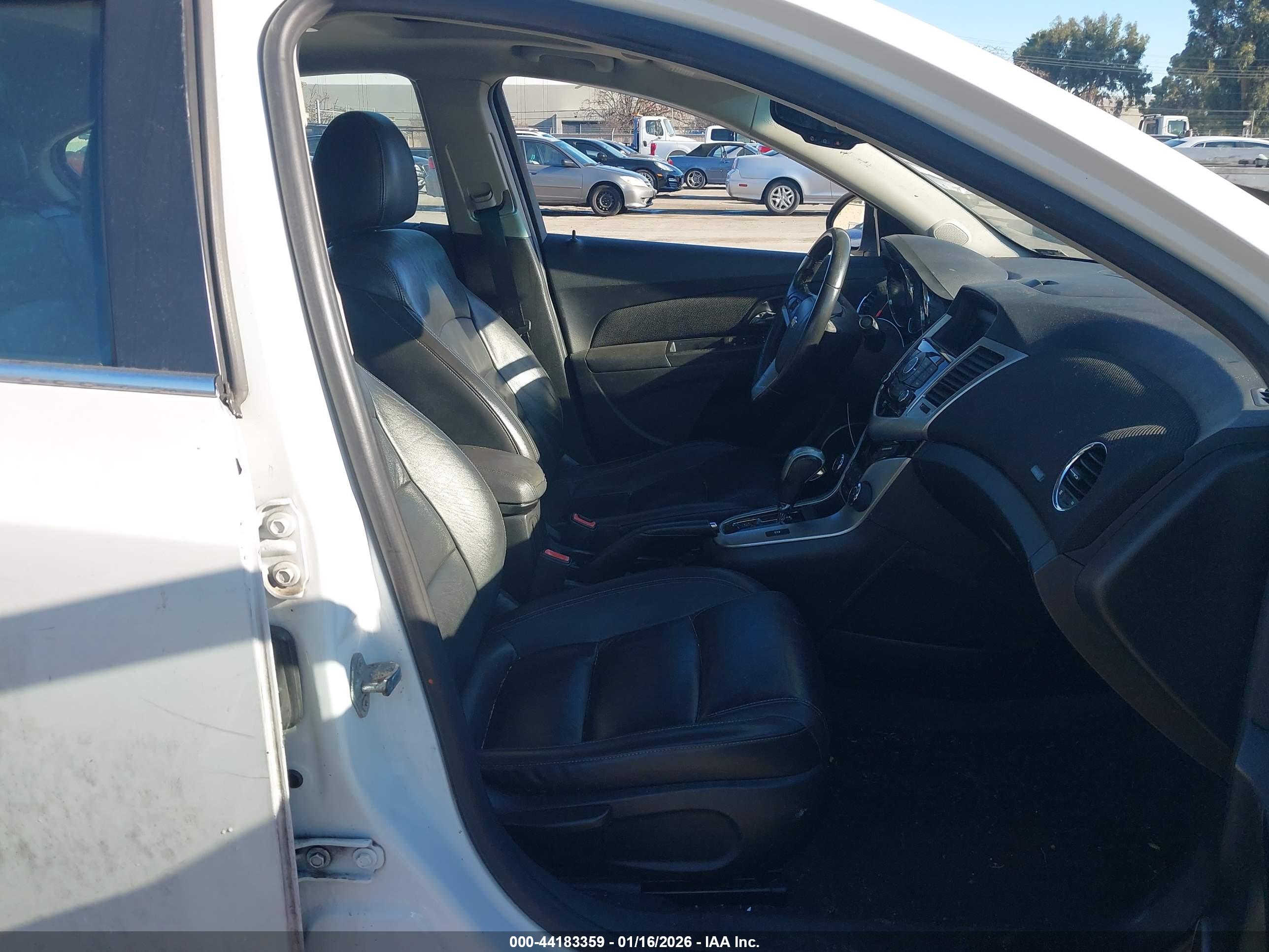 CHEVROLET CRUZE image 5