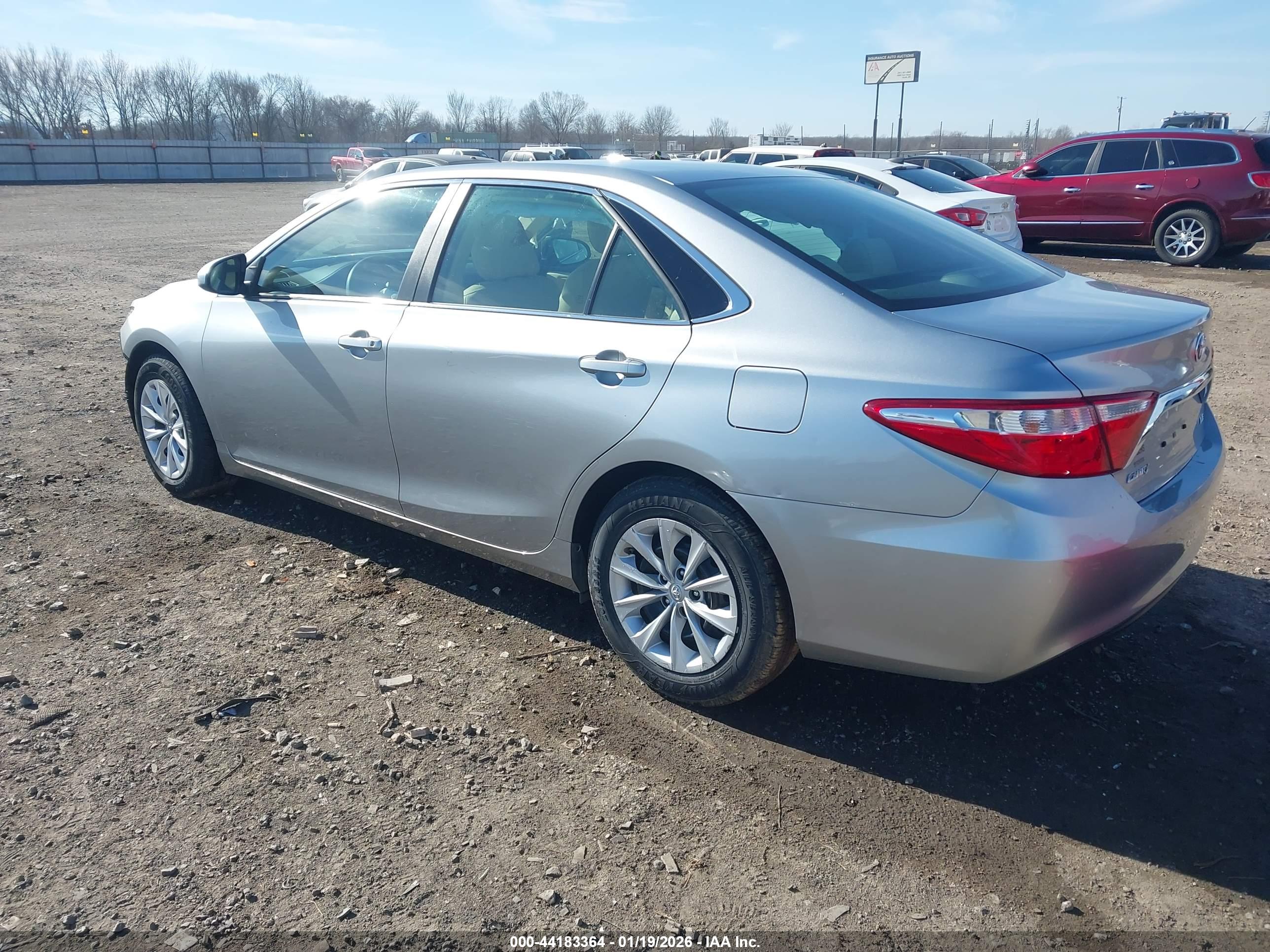 TOYOTA CAMRY image 3