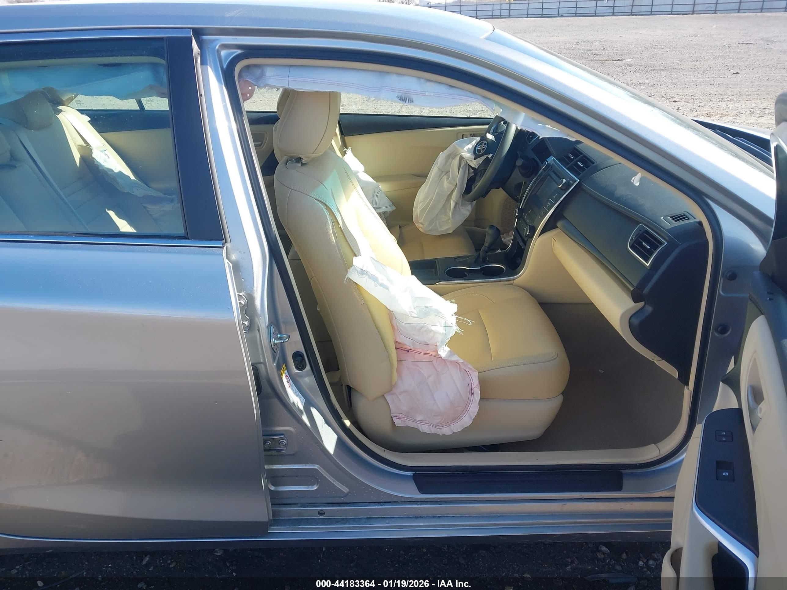 TOYOTA CAMRY image 5
