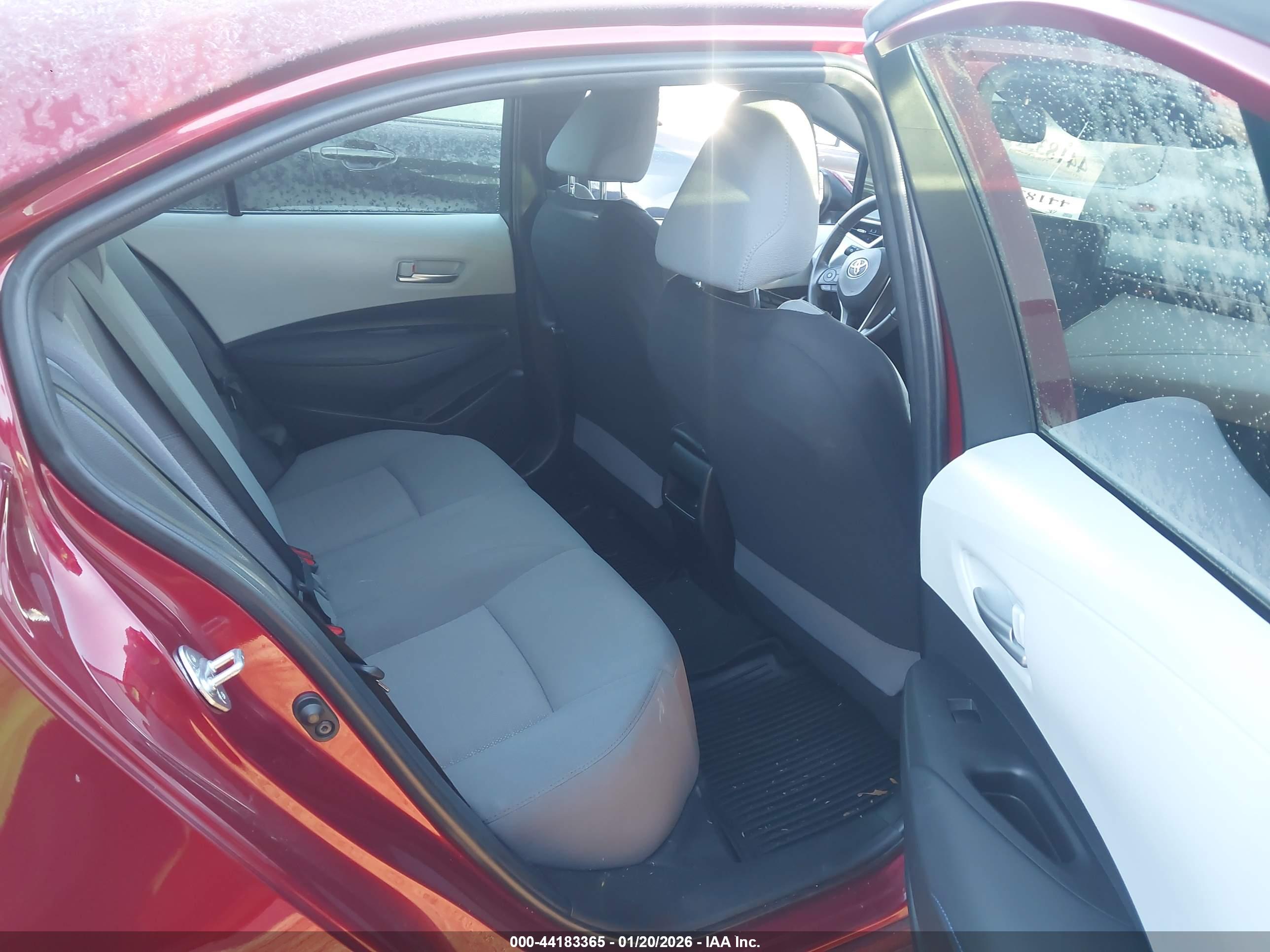 TOYOTA COROLLA image 8