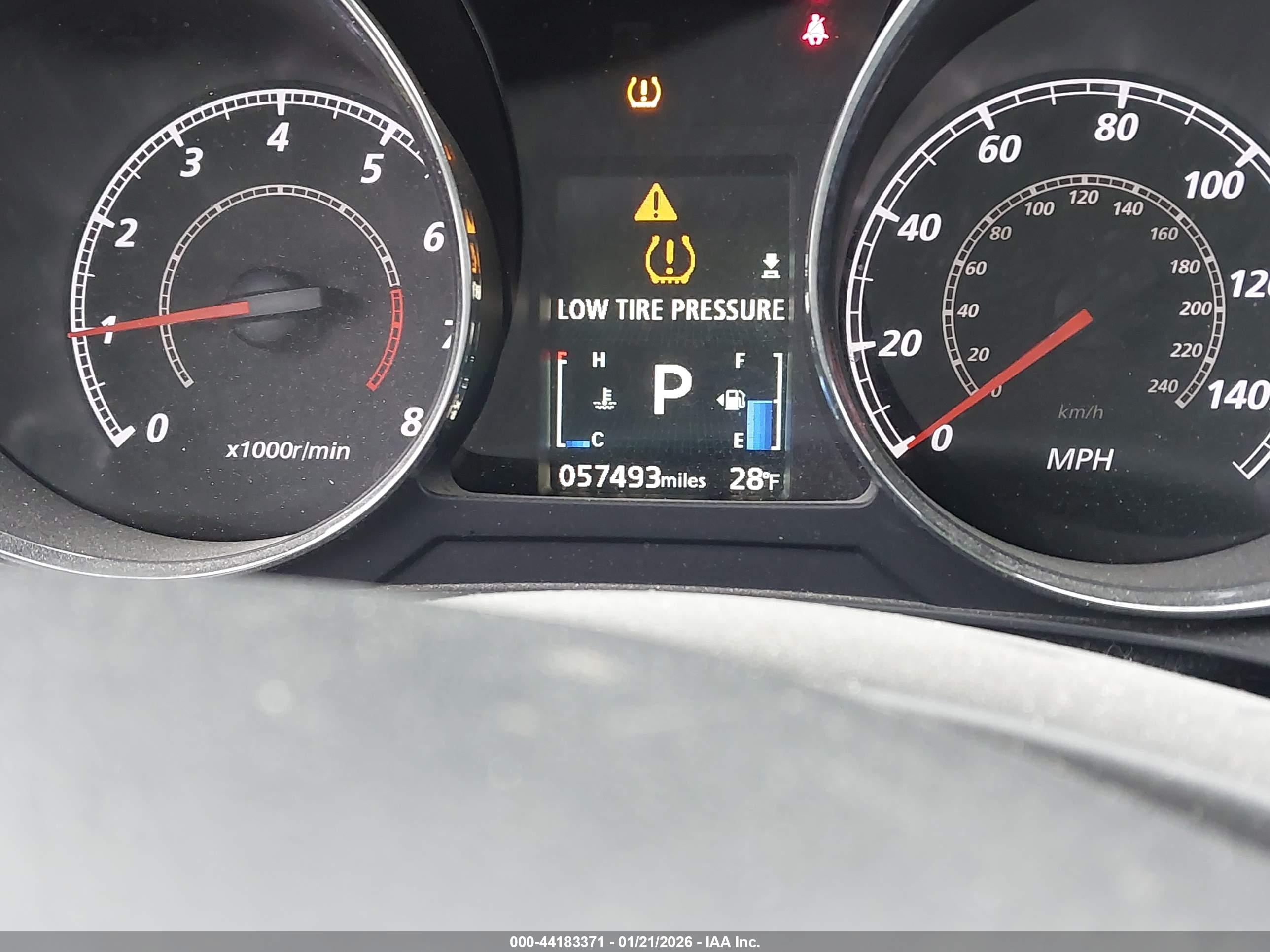 MITSUBISHI OUTLANDER image 7