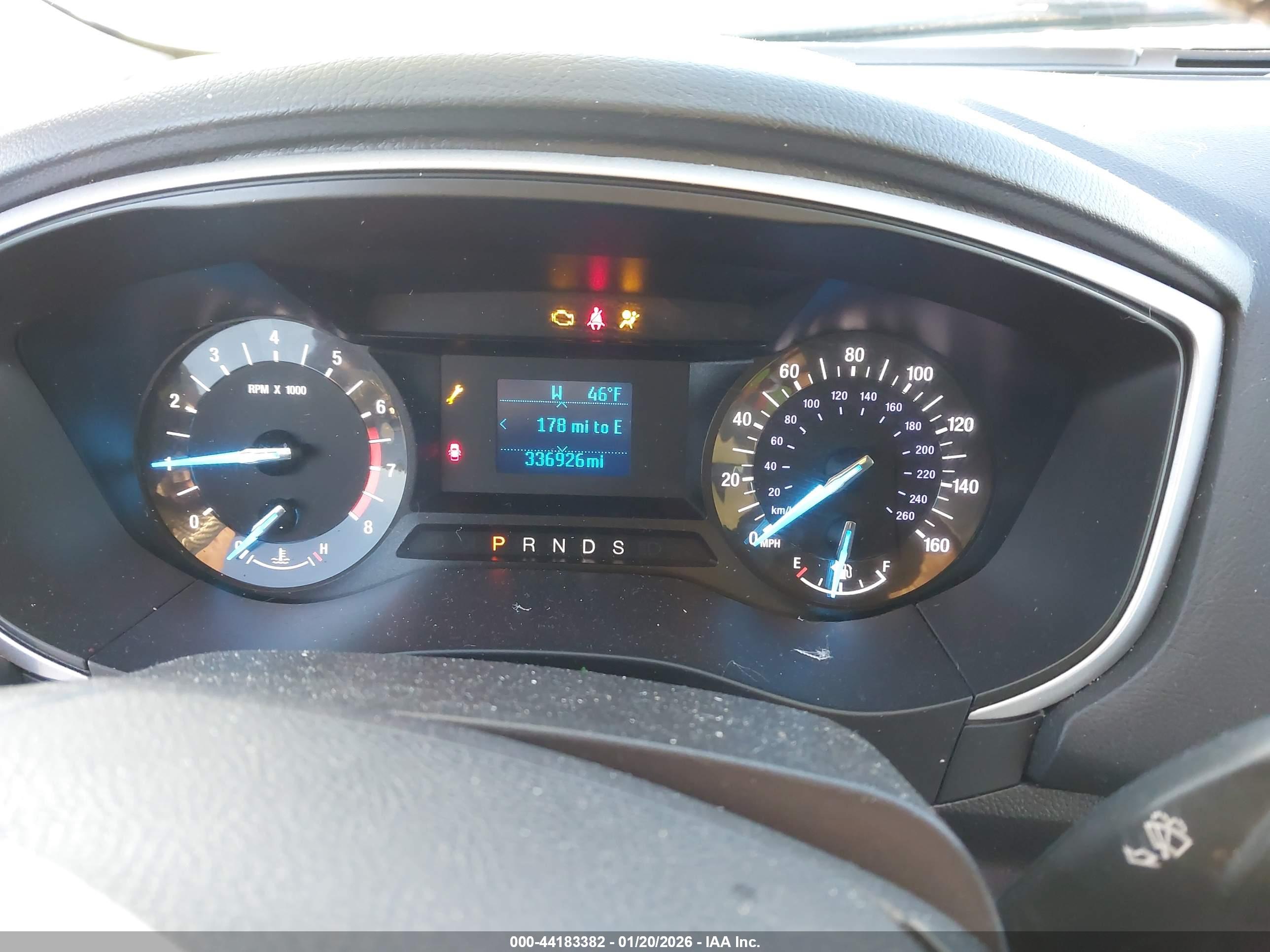 FORD FUSION image 7