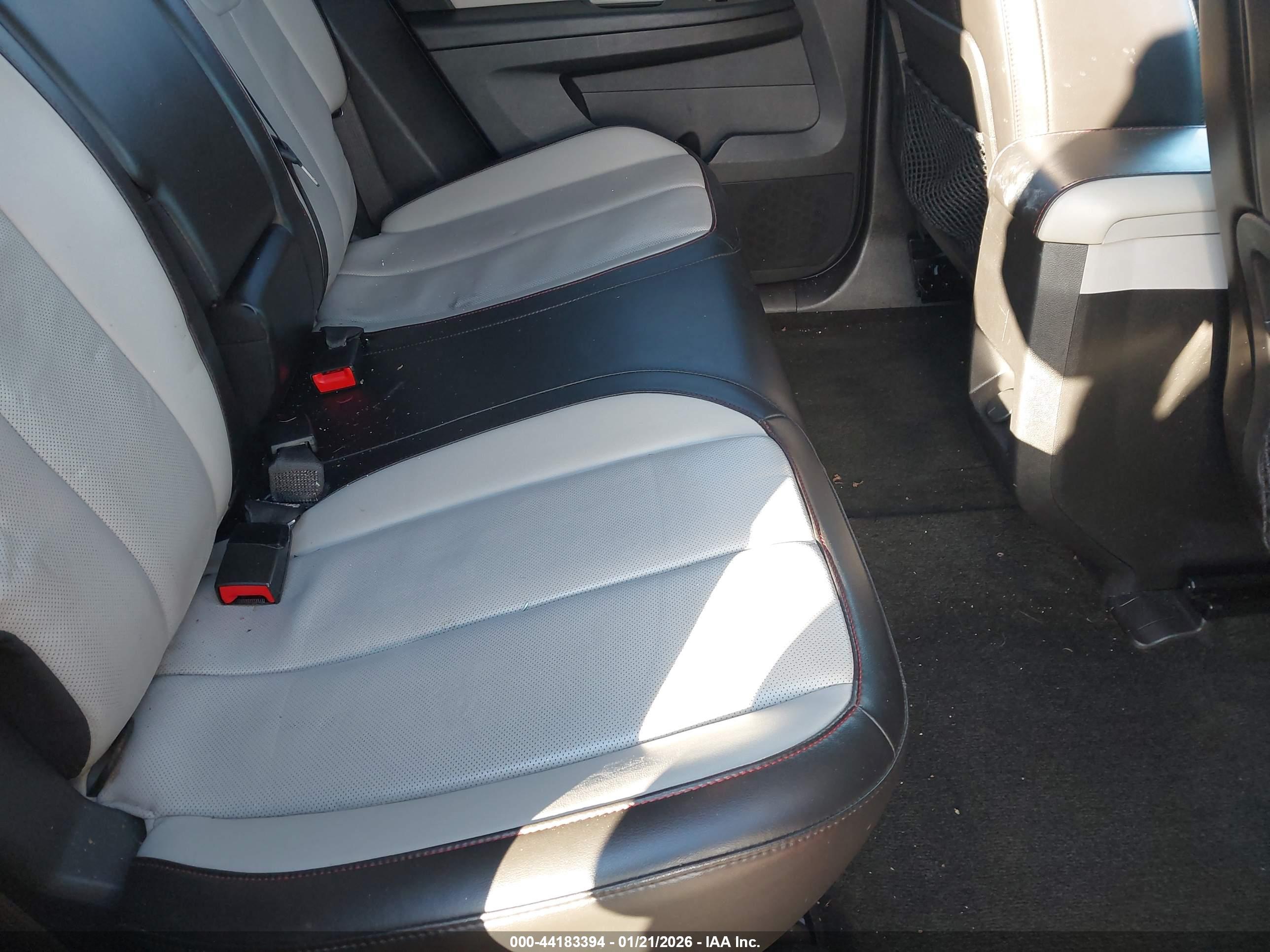 GMC TERRAIN image 8