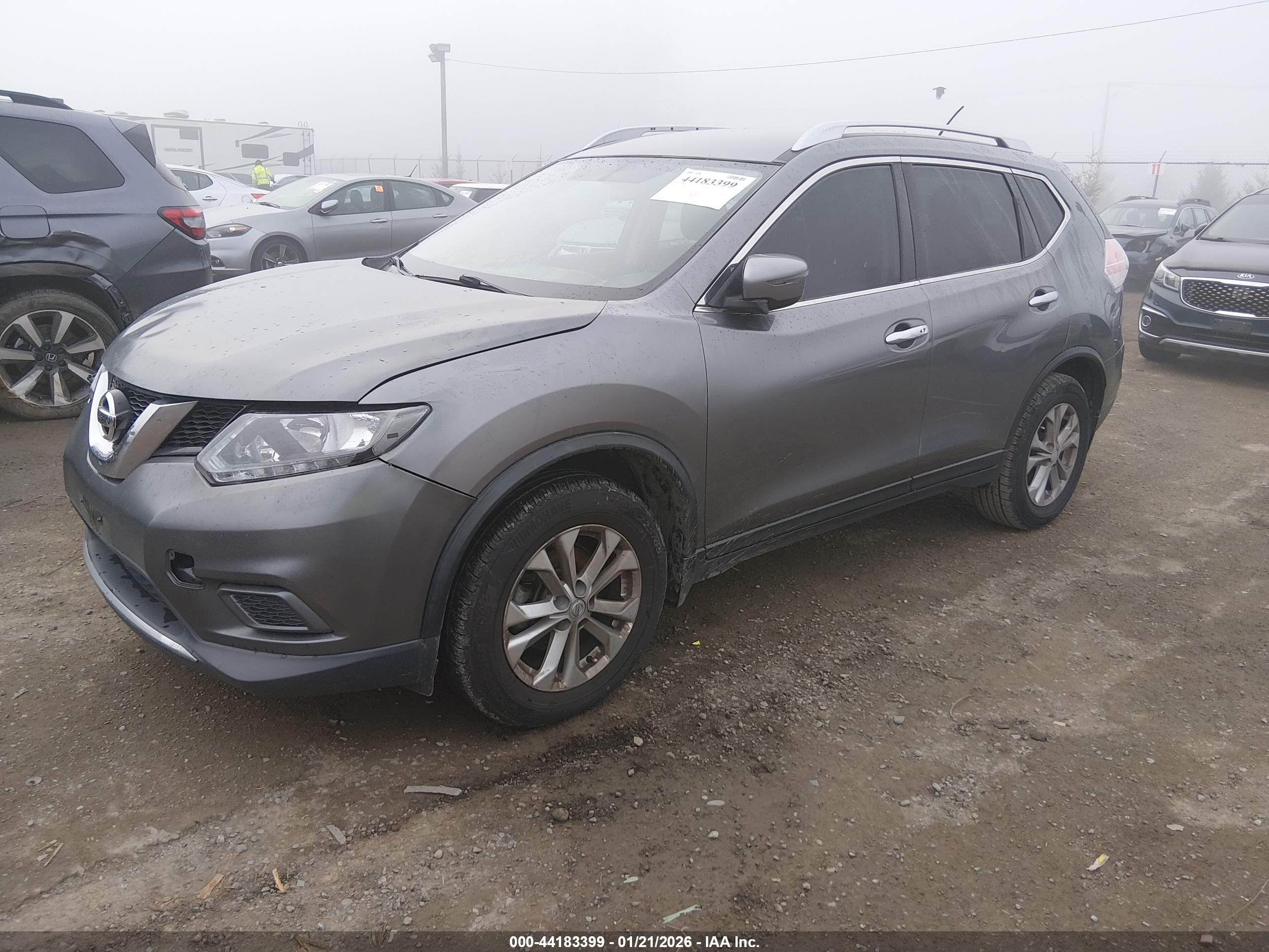 NISSAN ROGUE image 2