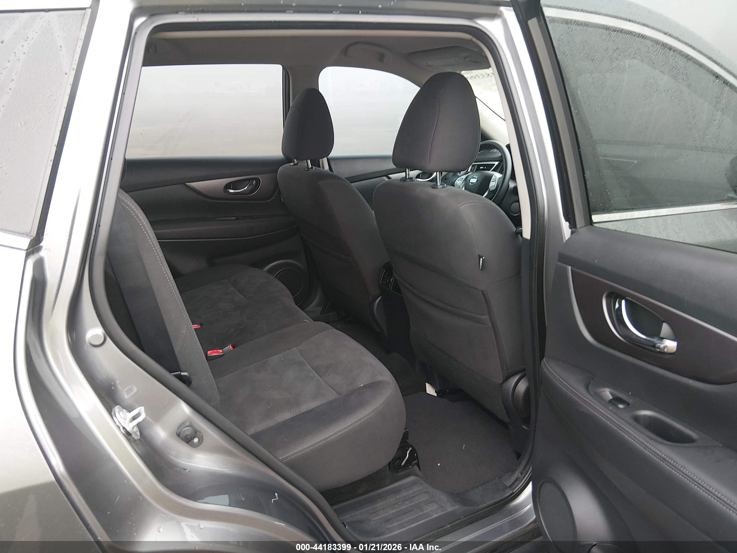 NISSAN ROGUE image 8