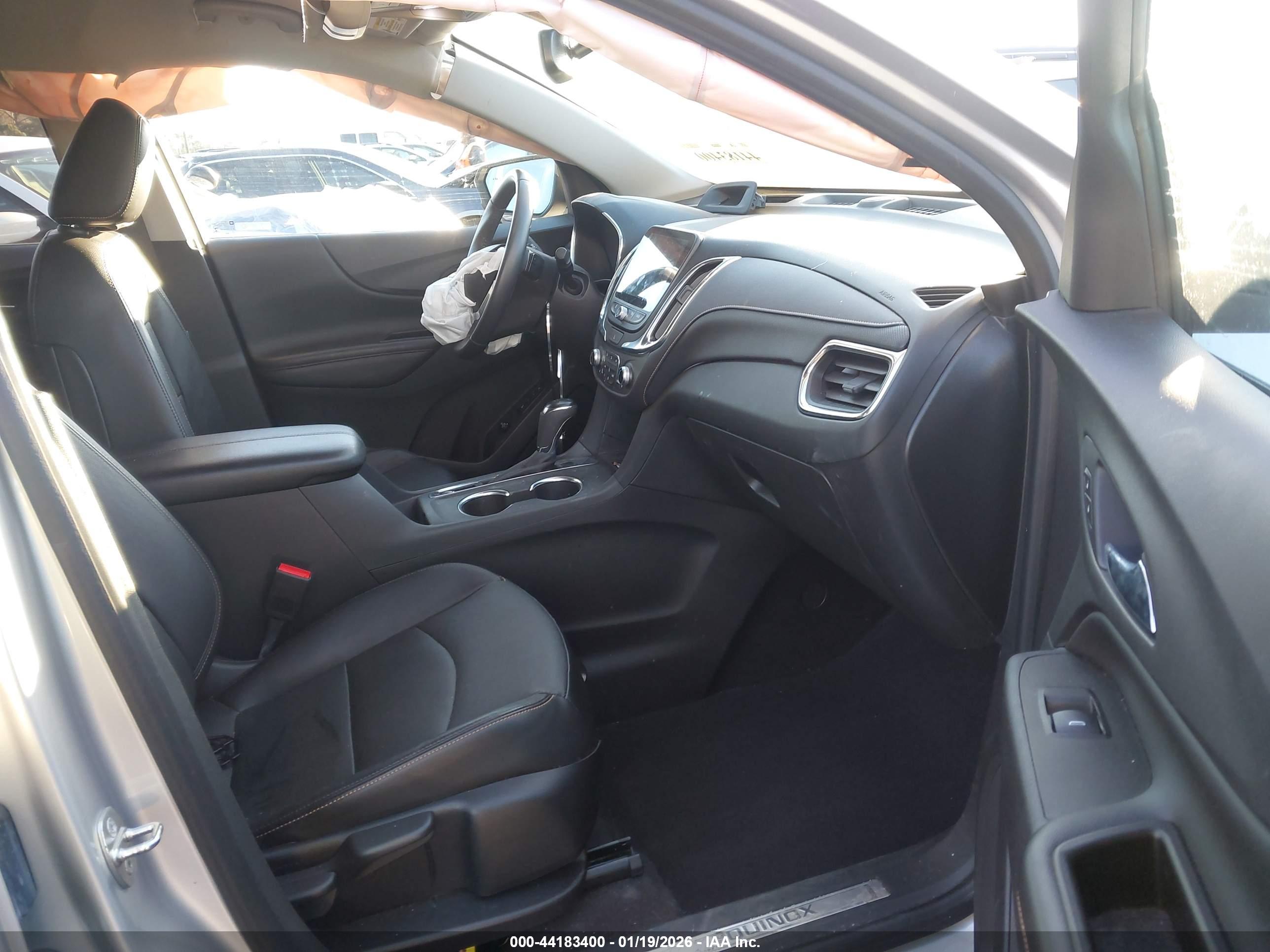 CHEVROLET EQUINOX image 5