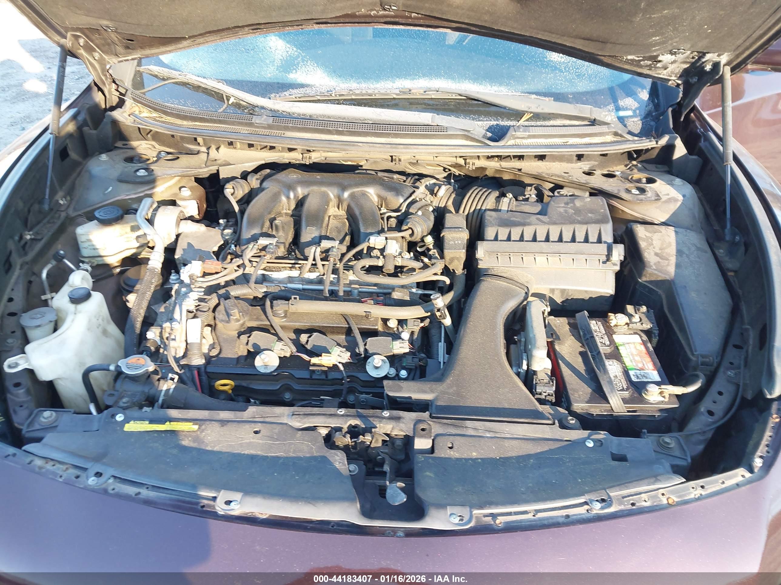 NISSAN MAXIMA image 10